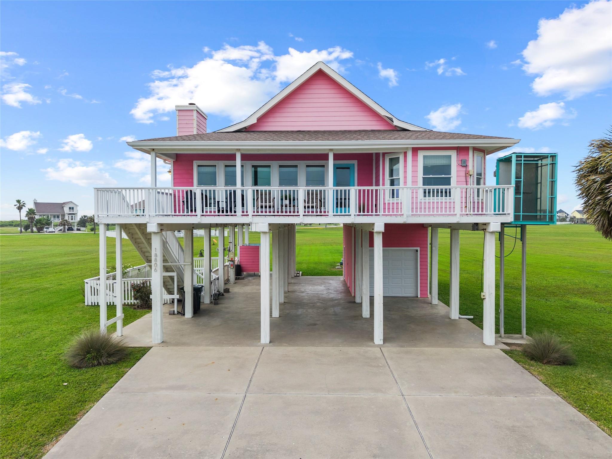 18806 Warrior Rd, Galveston, TX 77554