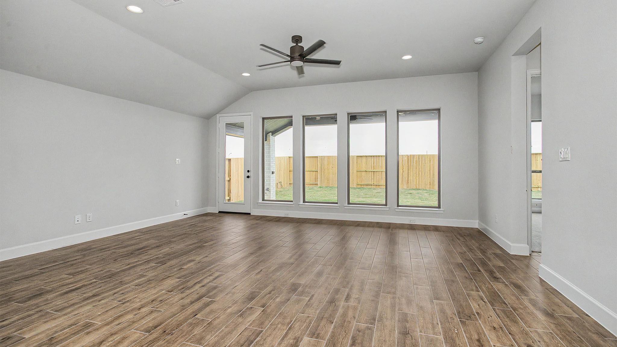 1607 Highland Waters Dr, Richmond, TX 77469 photo