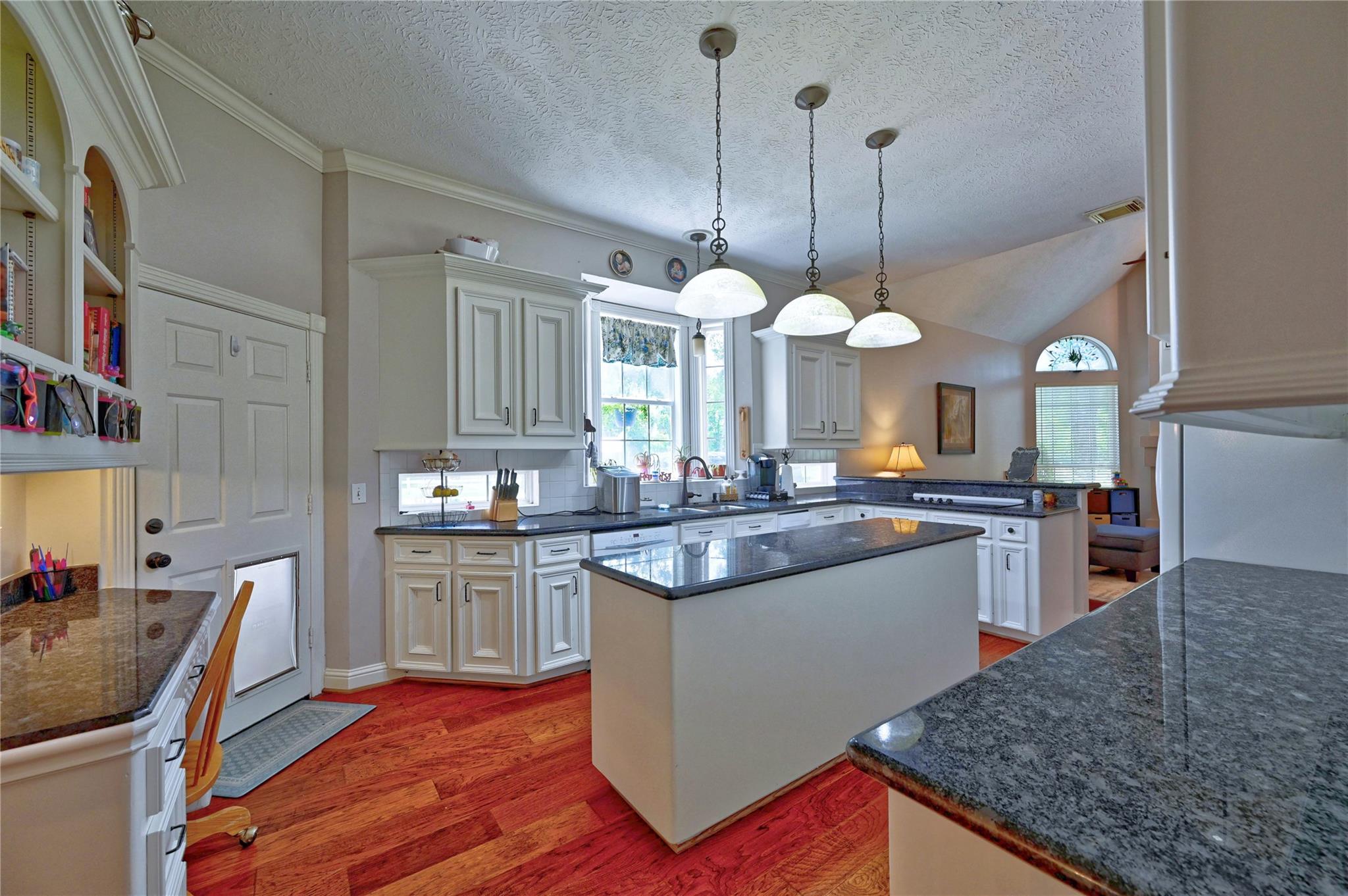 34 Ranch Creek Way, Magnolia, TX 77354 photo