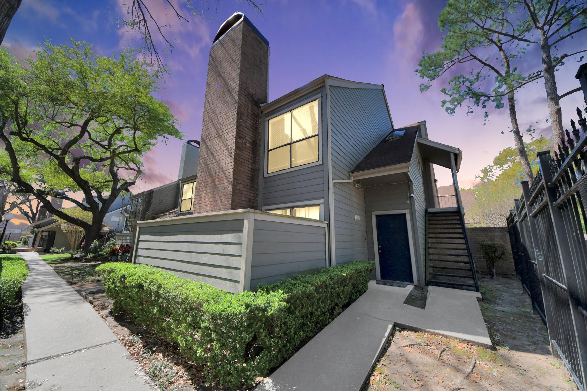 6601 Sands Point Dr, Houston, TX 77074