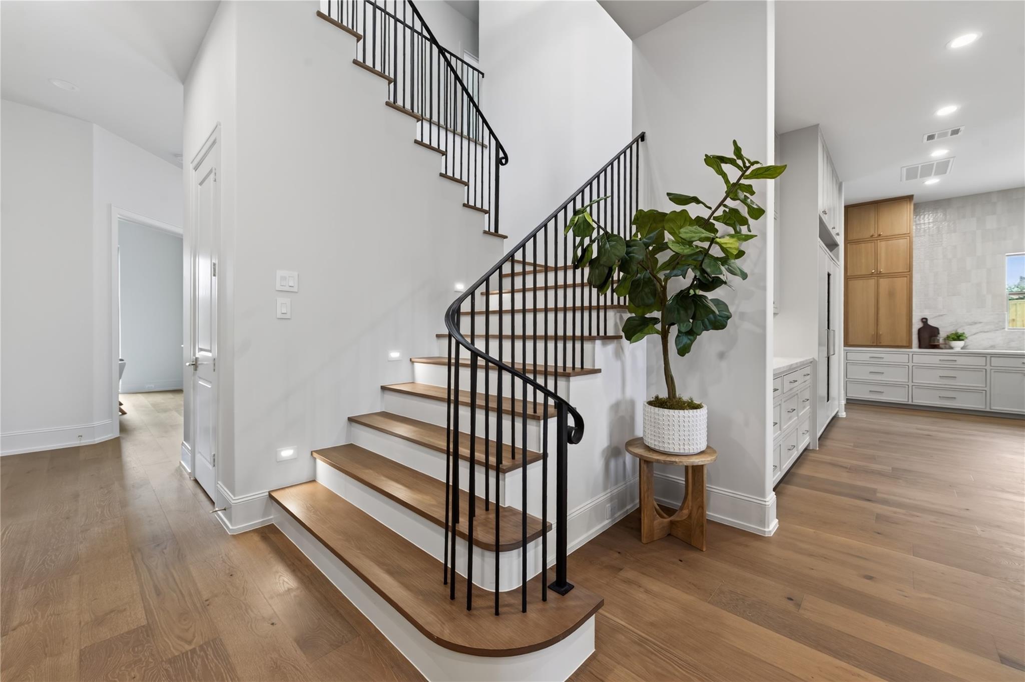 515 W 33 St, Houston, TX 77018 photo