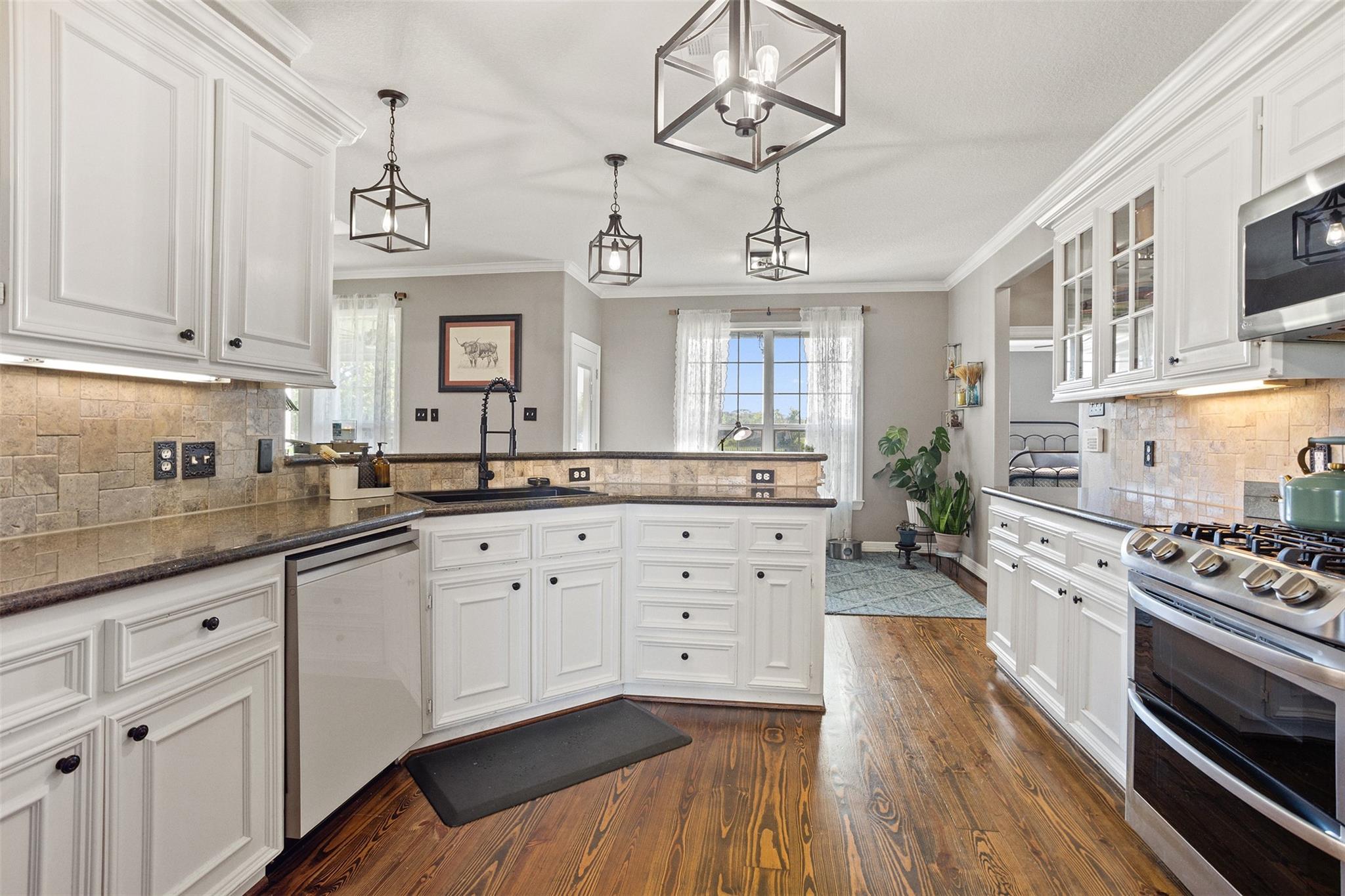 14675 Broken Arrow Rd, Santa Fe, TX 77517 photo