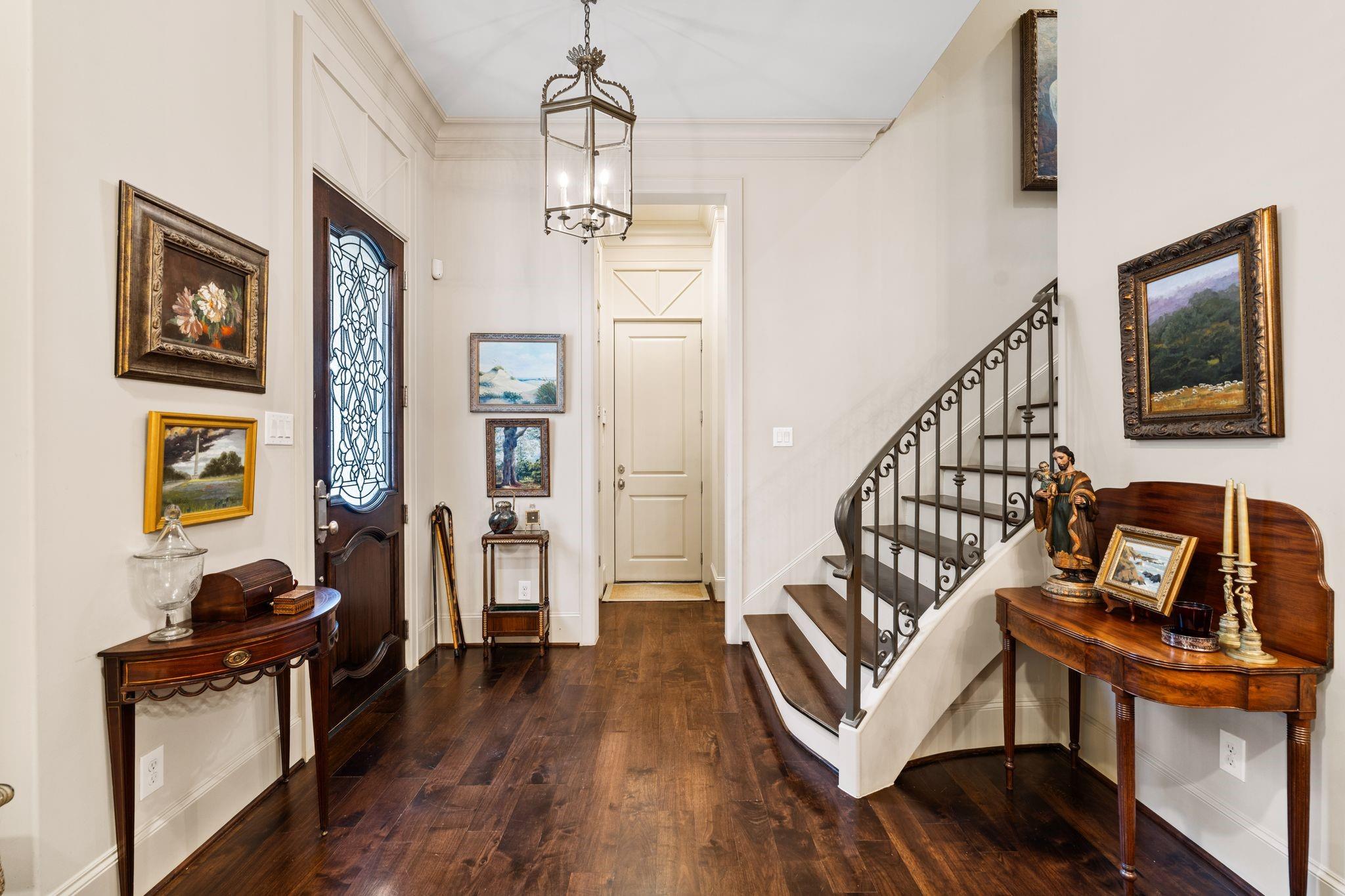 1235 Wynden Commons Ln, Houston, TX 77056 photo