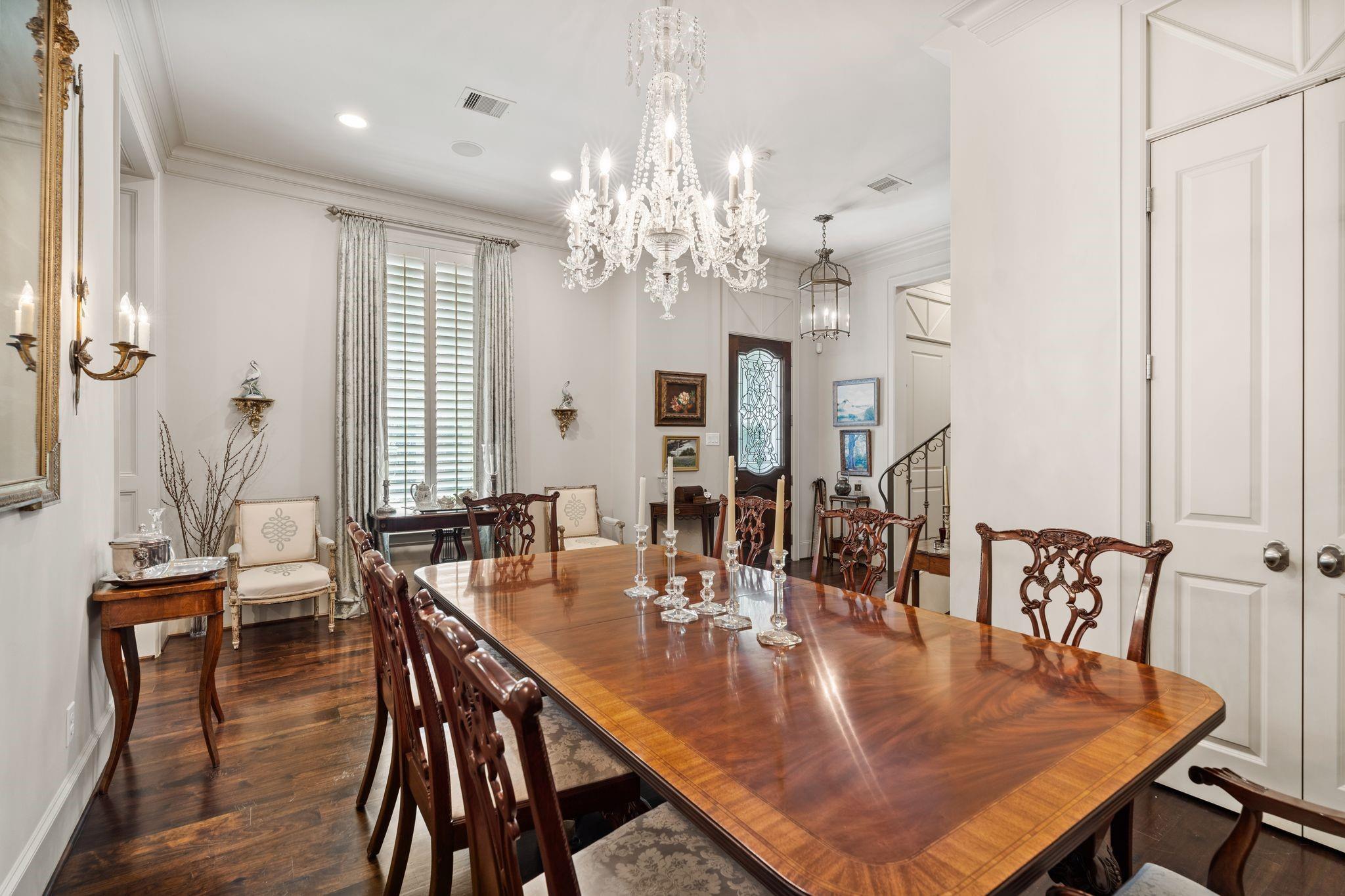 1235 Wynden Commons Ln, Houston, TX 77056 photo