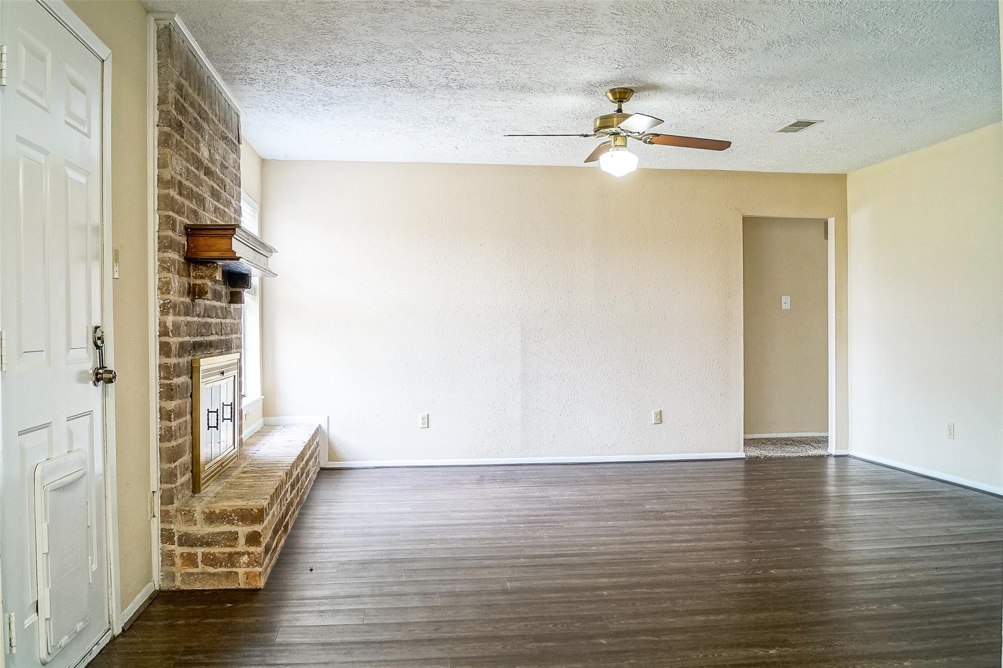 12645 Lake Conroe Hills Dr, Willis, TX 77318 photo