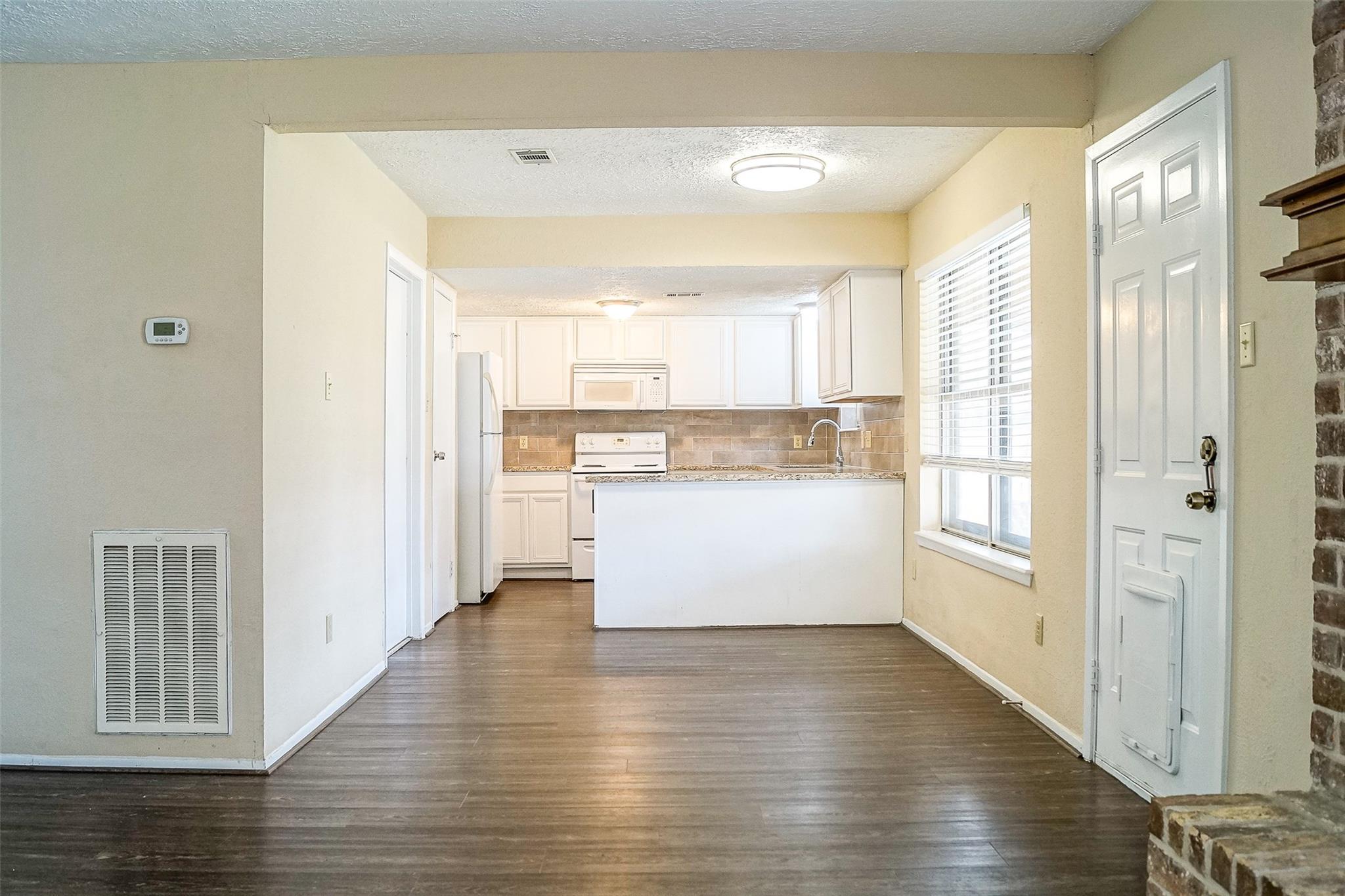 12645 Lake Conroe Hills Dr, Willis, TX 77318 photo