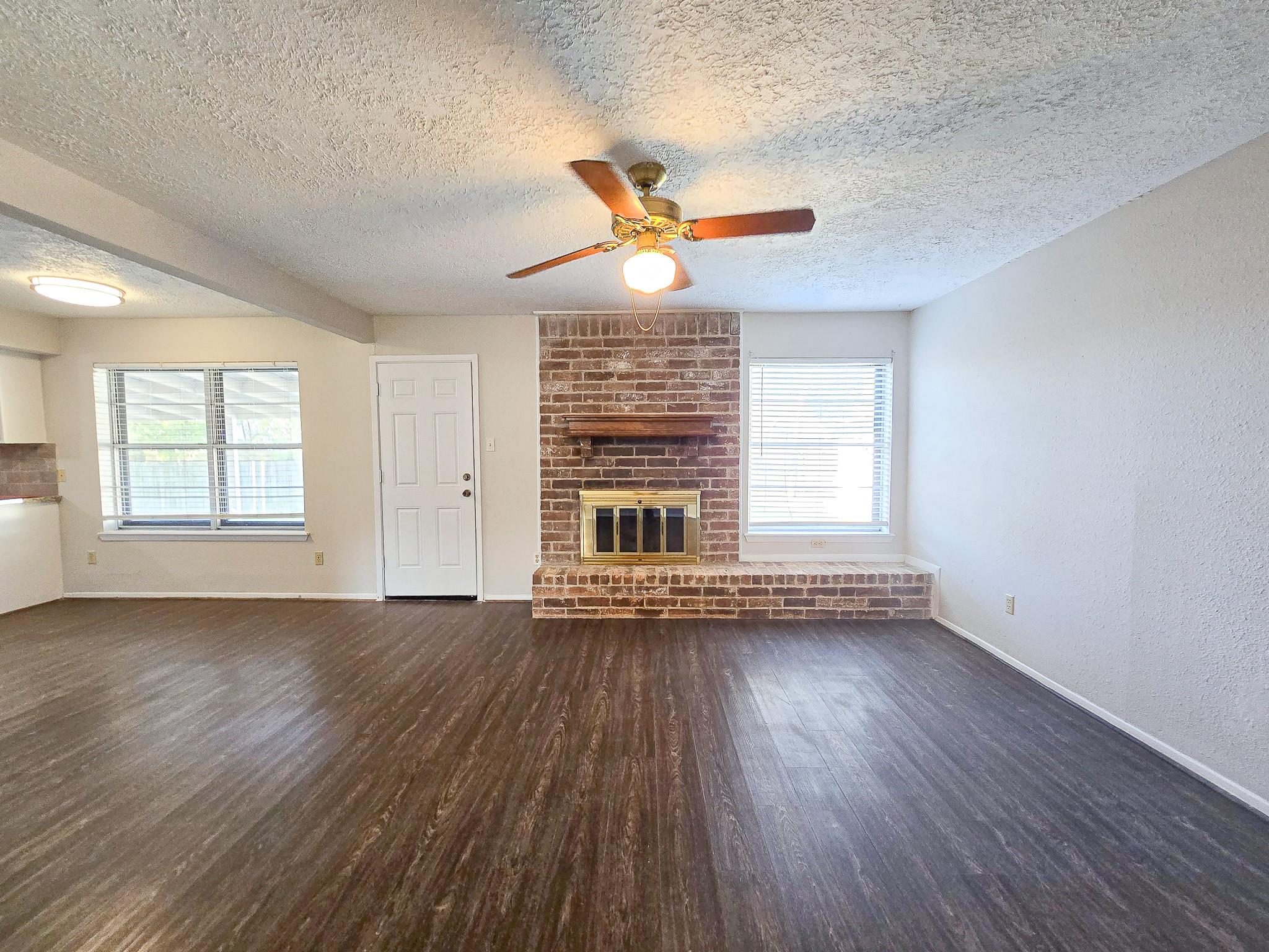 12645 Lake Conroe Hills Dr, Willis, TX 77318 photo