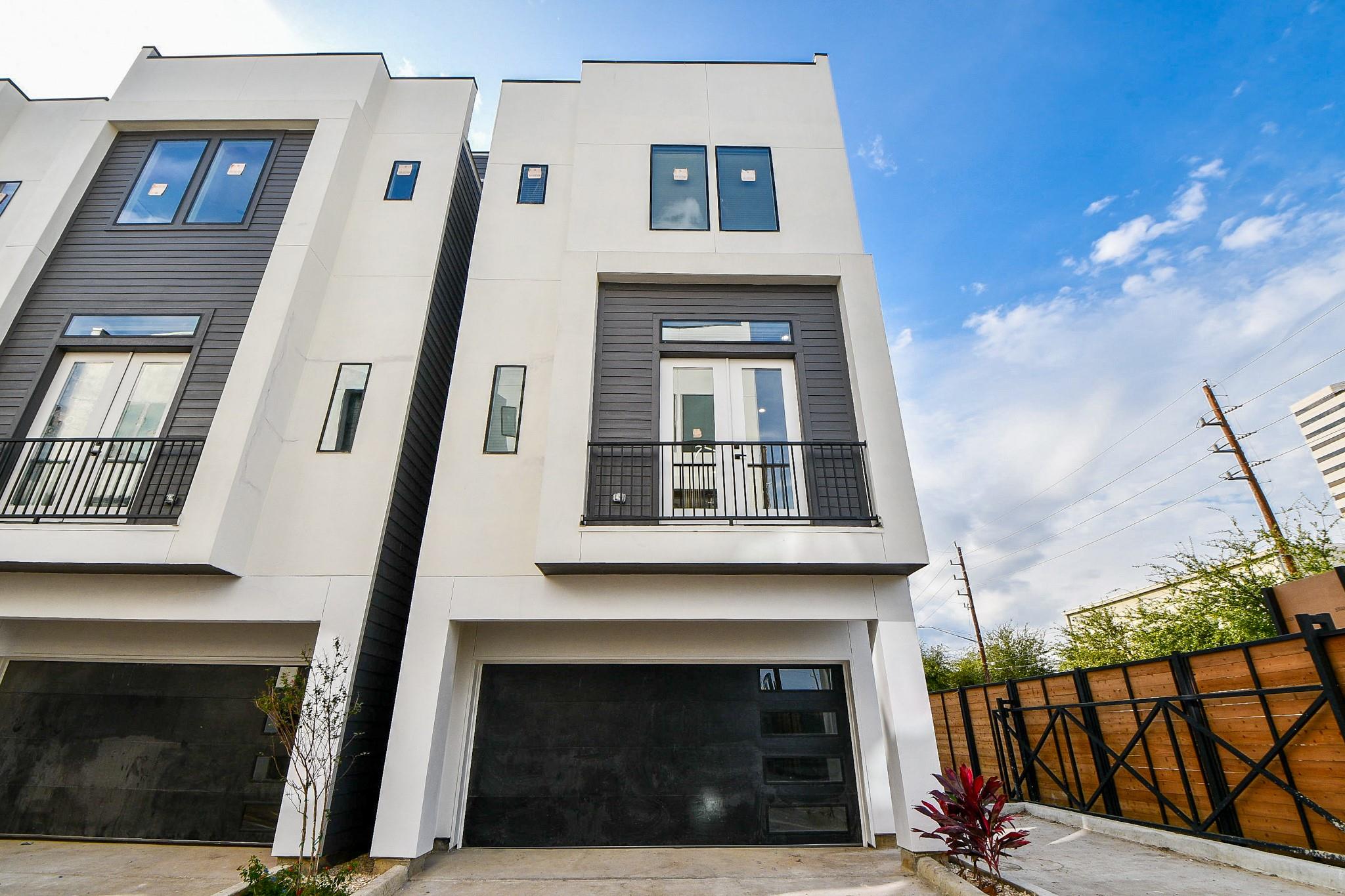 5615 Valley Verde St, Houston, TX 77057