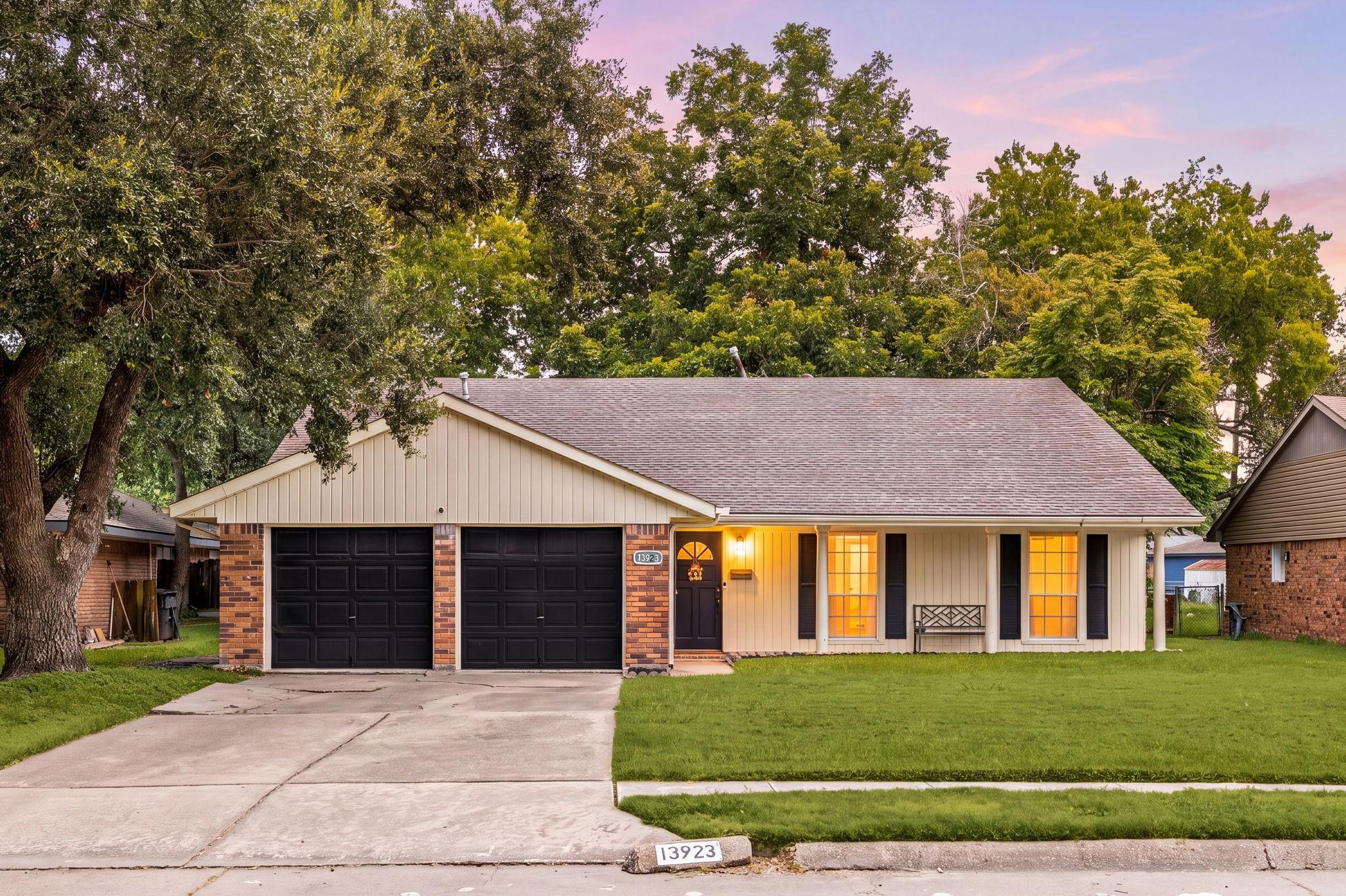 13923 Amble Ln, Houston, TX 77085