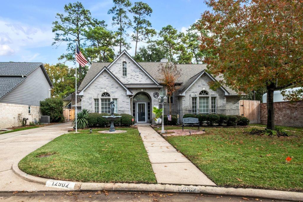 12902 Lake Mist Dr, Cypress, TX 77429