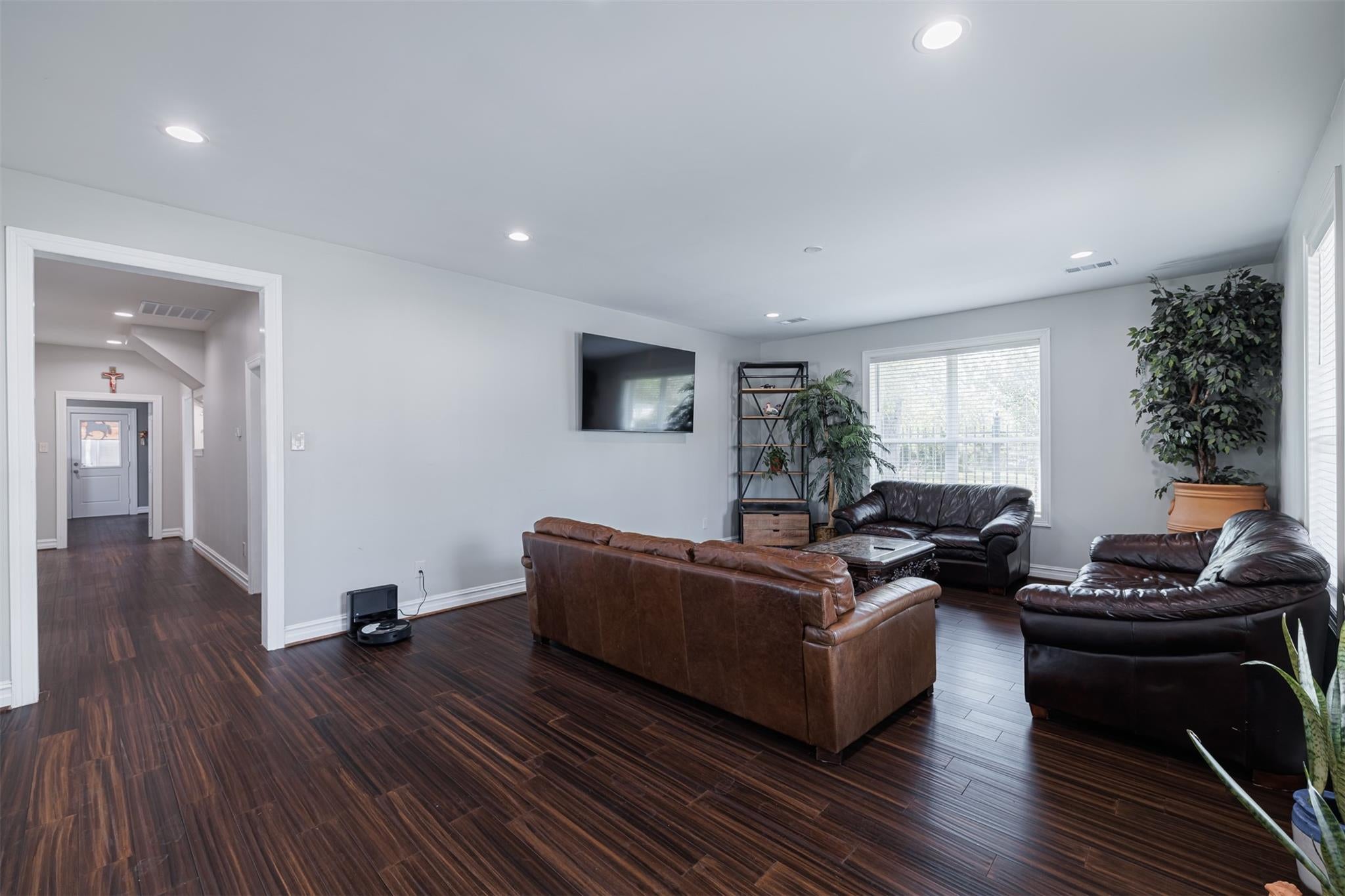 8914 Sandra St, Houston, TX 77016 photo