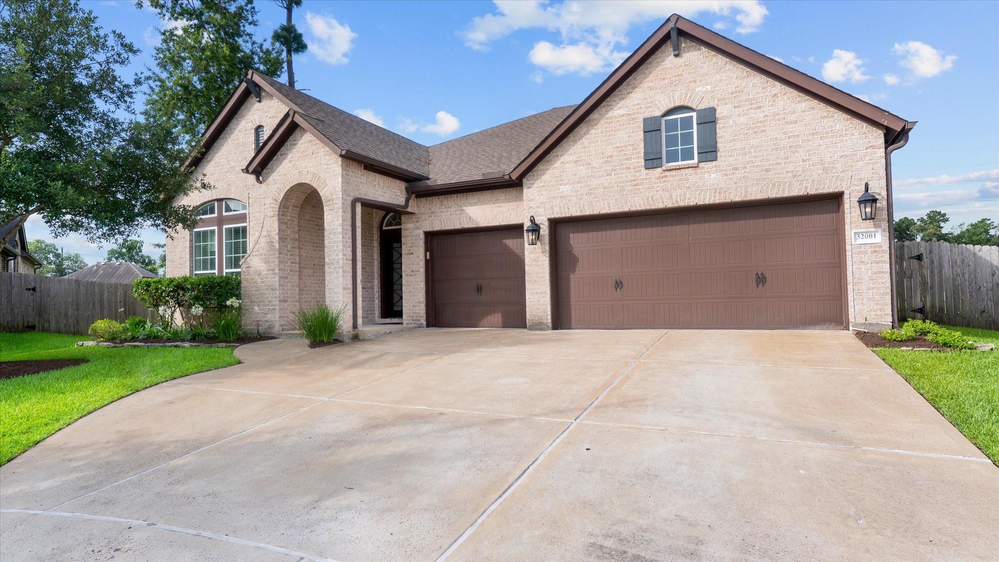 32001 Birch Briar Ct, Spring, TX 77386