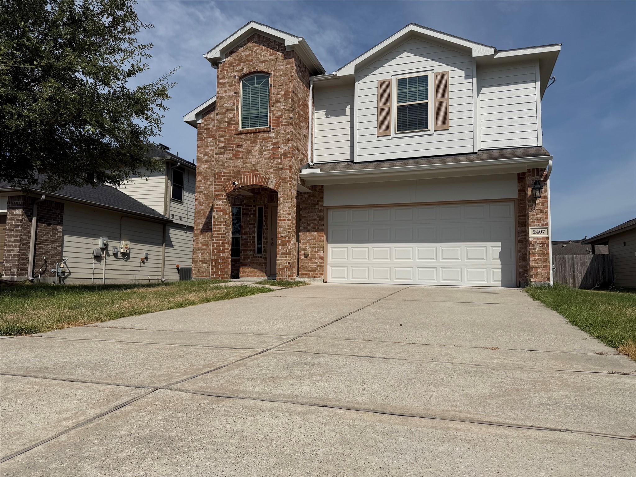 2407 Cactus Bend Dr, Humble, TX 77396 photo