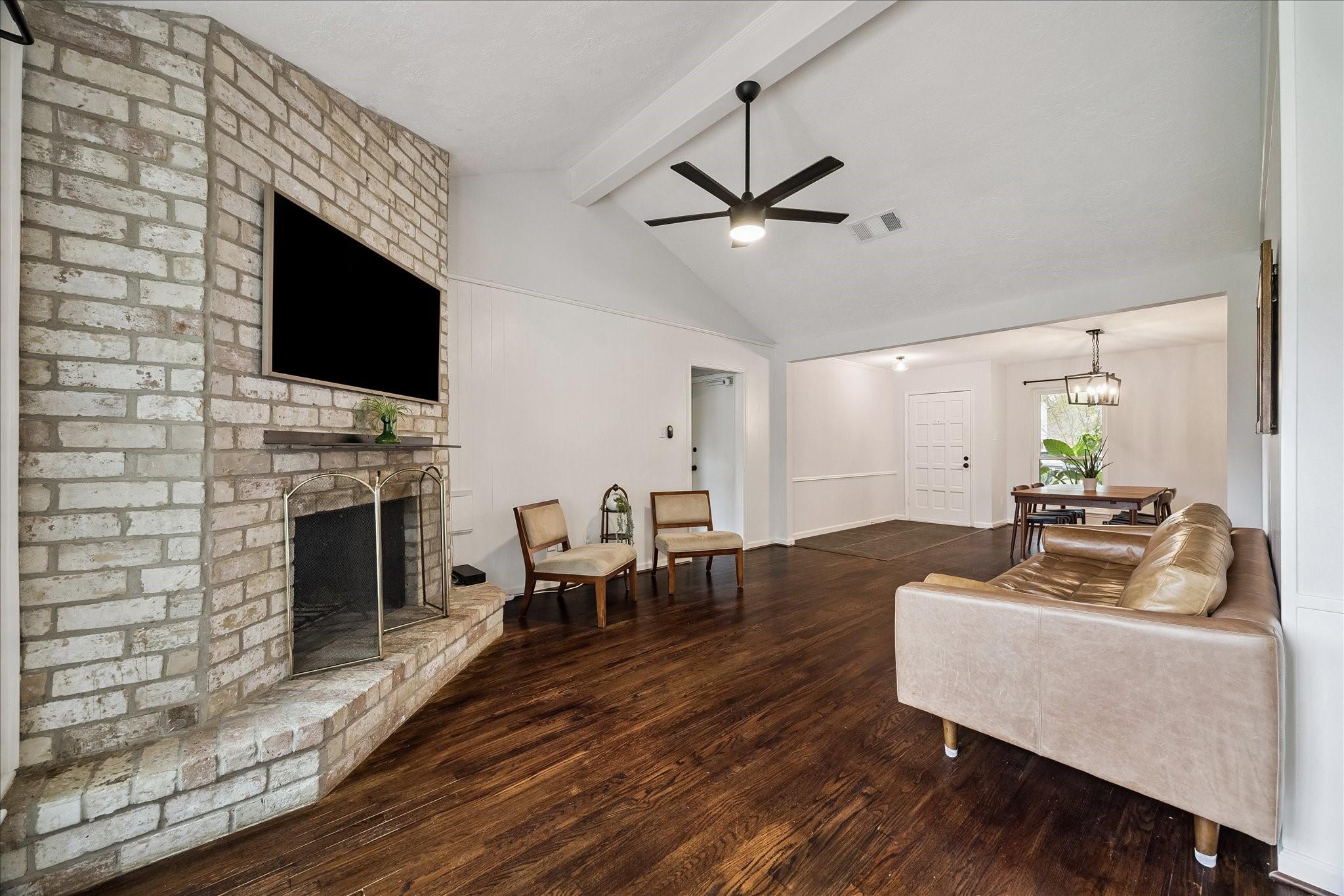 9707 Lawngate Dr, Houston, TX 77080 photo