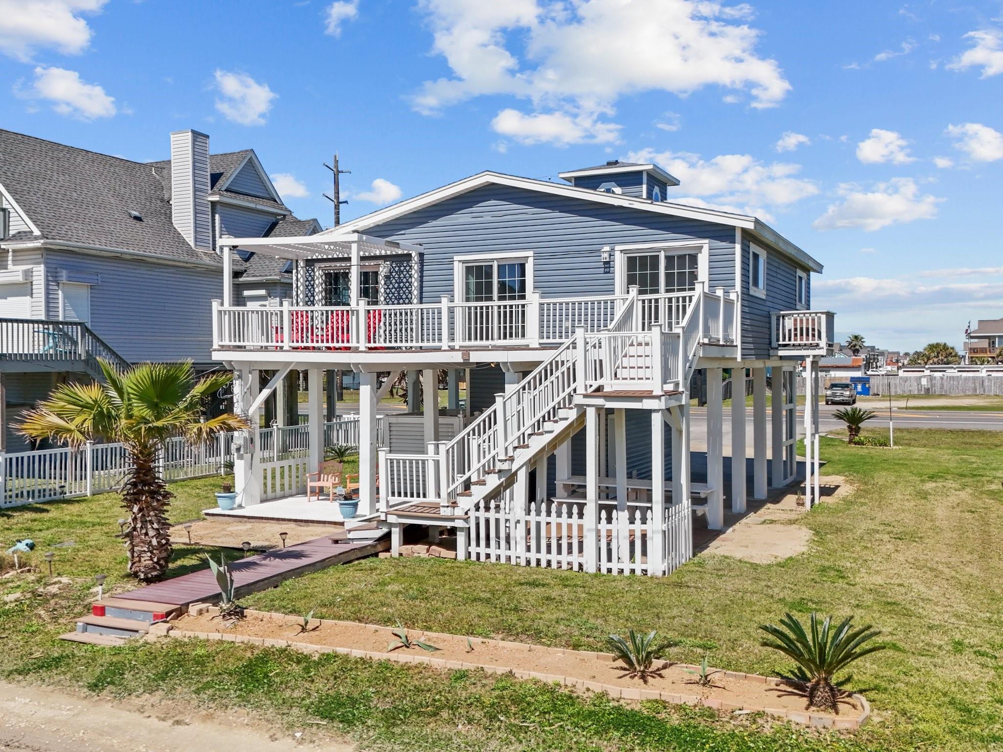 21515 San Luis Pass Rd, Galveston, TX 77554 photo