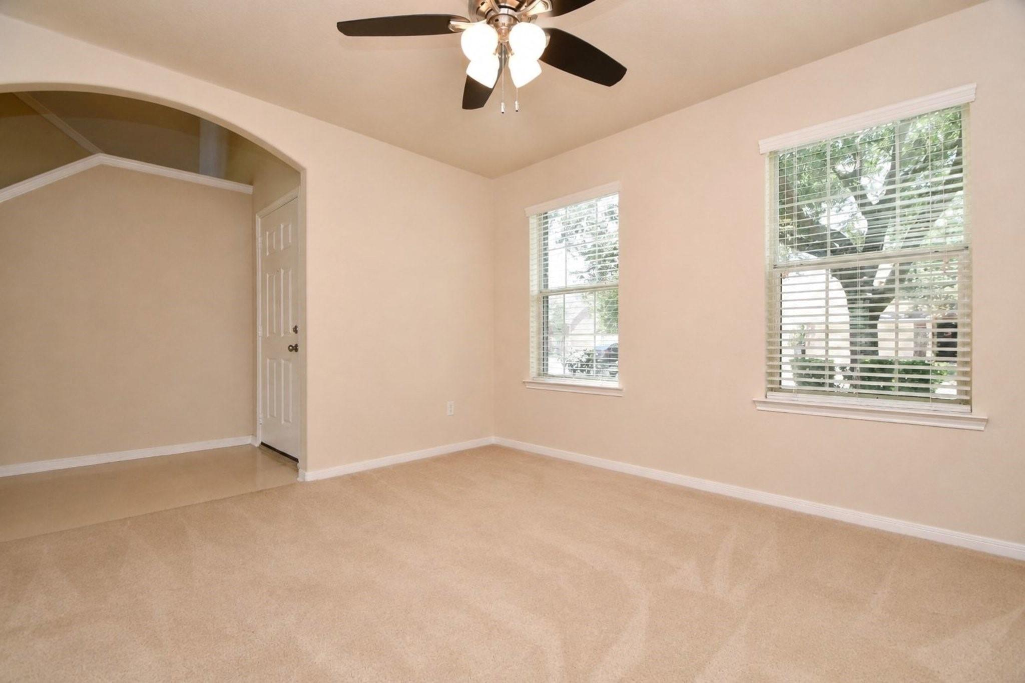 930 Sage St, Baytown, TX 77521 photo