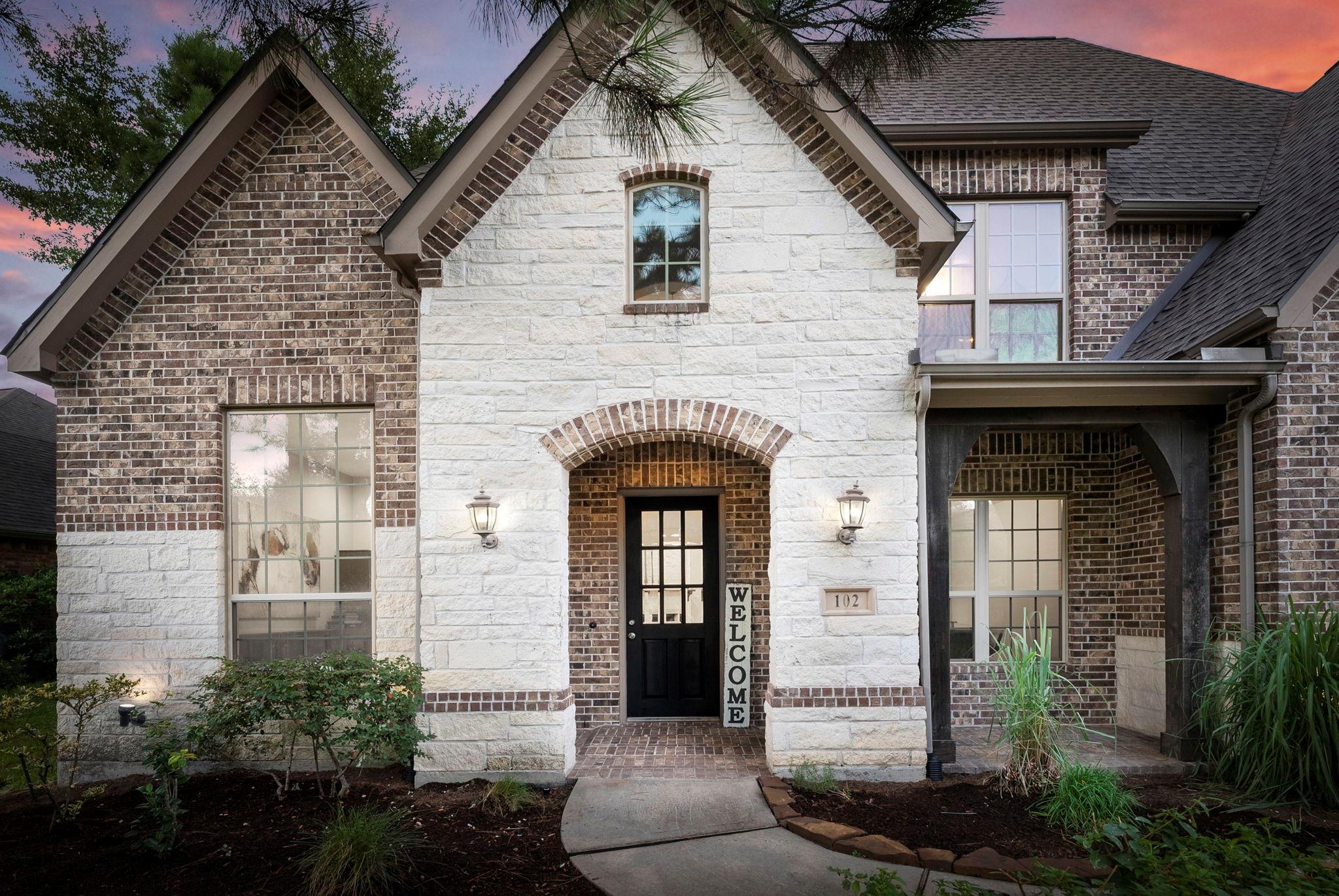 102 Madeline Ln, Montgomery, TX 77316 photo