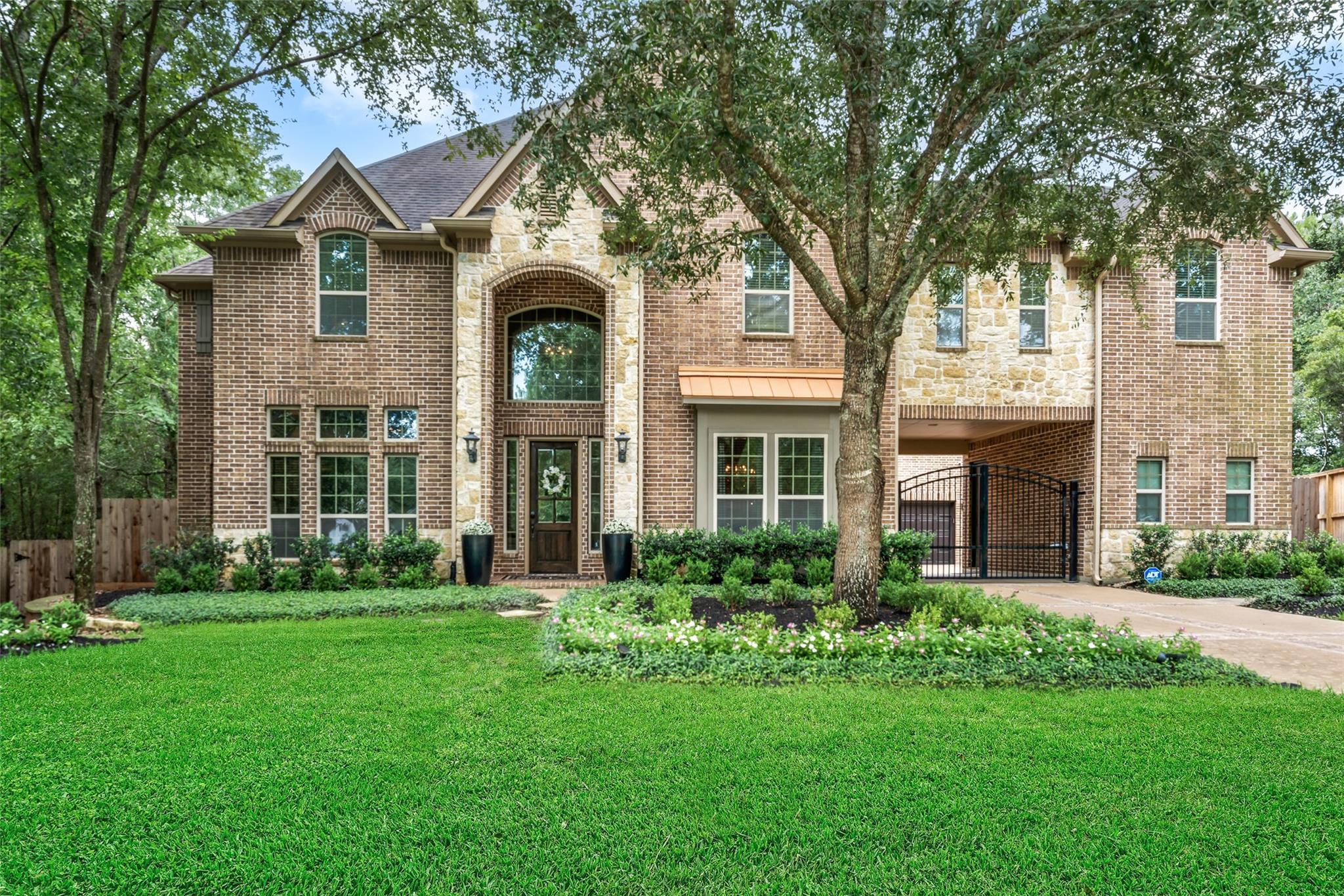 102 Pickerel Pt, Montgomery, TX 77316