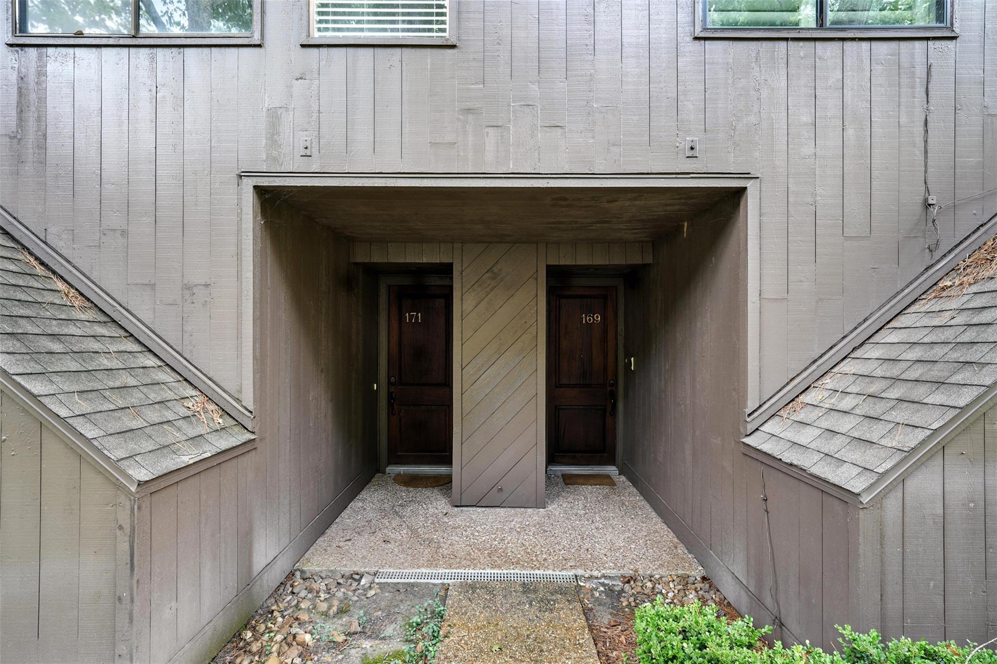 171 Litchfield Ln, Houston, TX 77024 photo