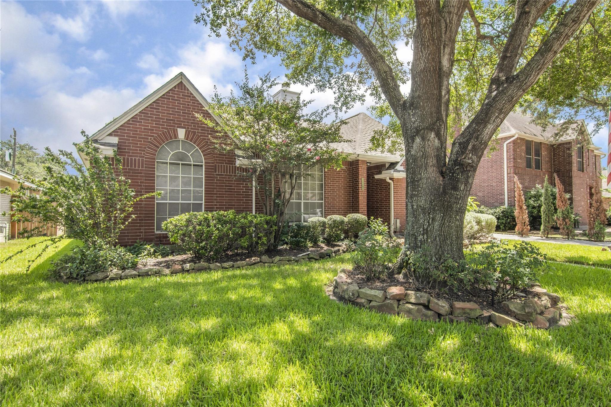 3305 Greenwood Pl, Deer Park, TX 77536 photo