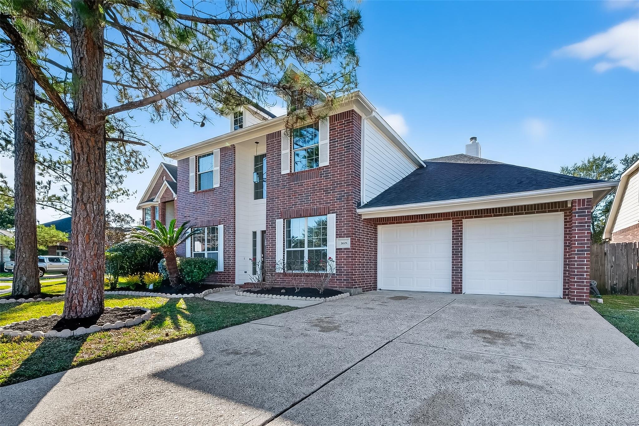 3618 Miraglen Dr, Pearland, TX 77584