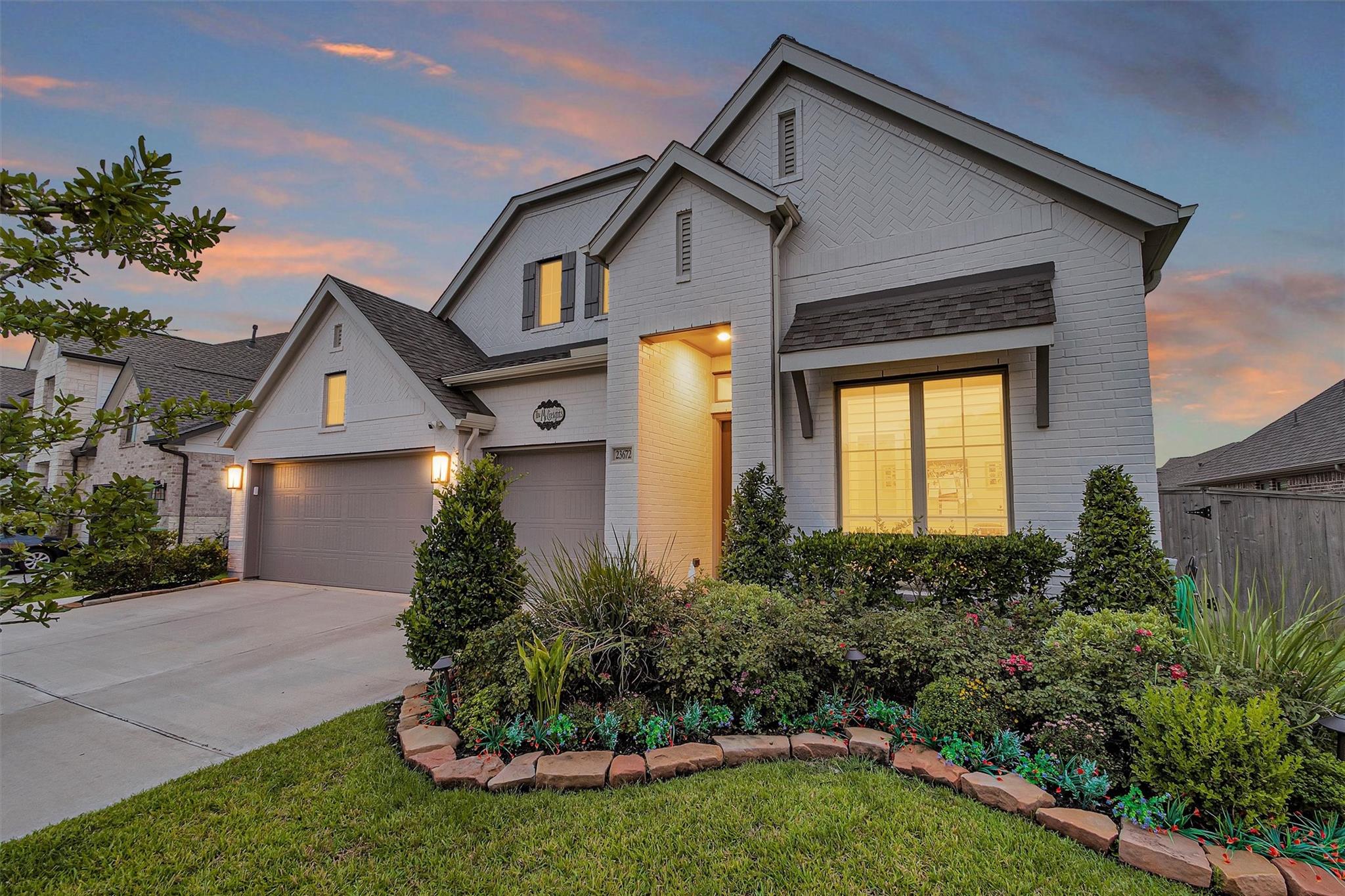 23672 Silver Palm Trl, New Caney, TX 77357