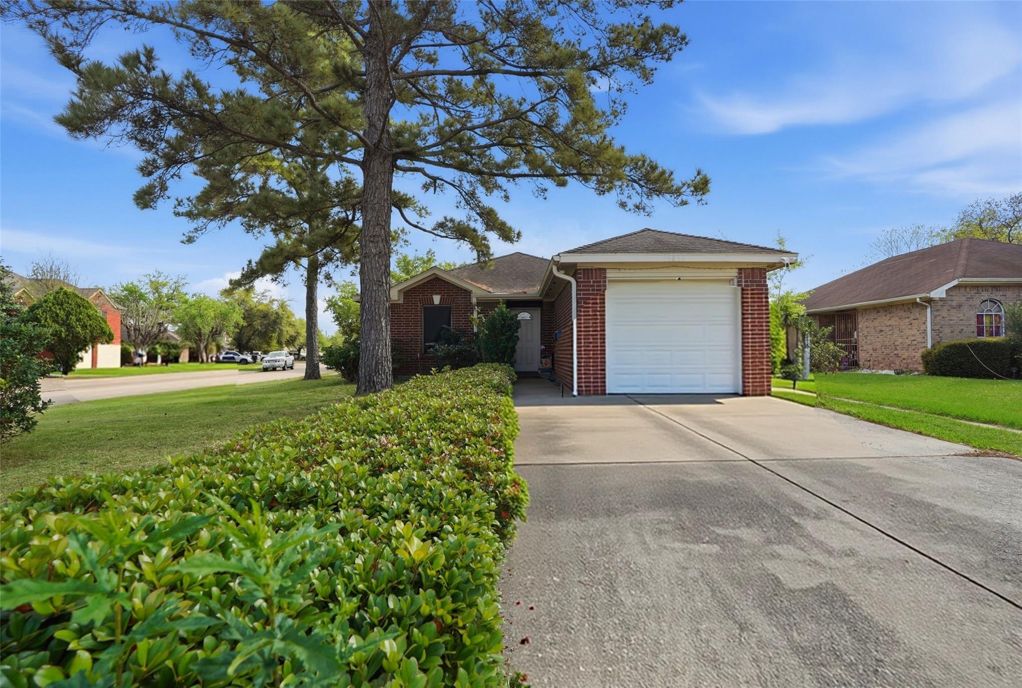 15258 Ferness Ln, Channelview, TX 77530