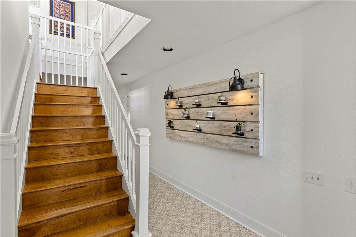 123 Port St, San Leon, TX 77539 photo