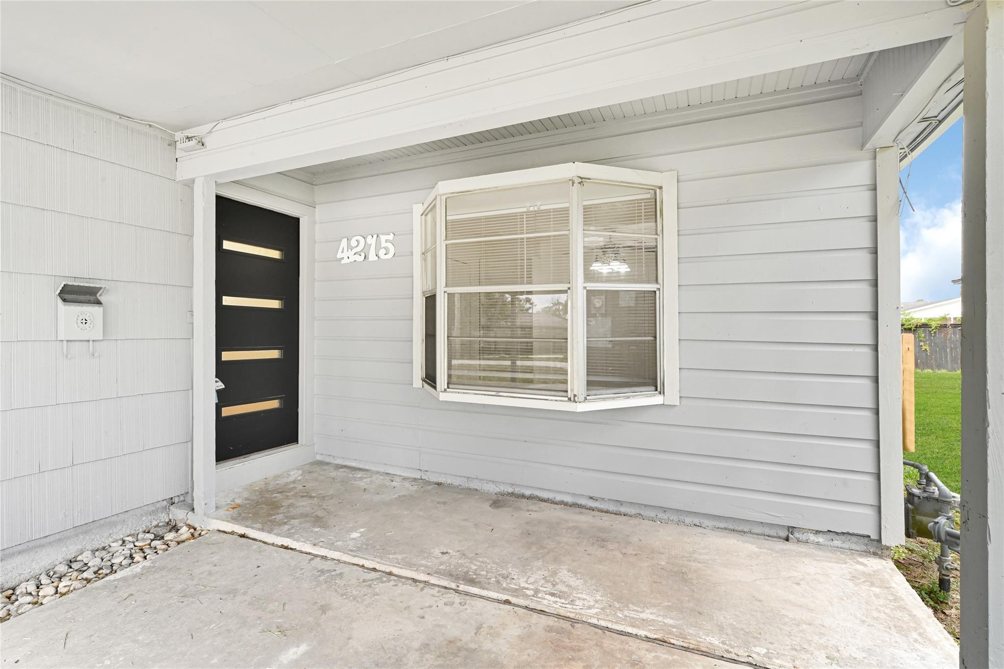 4215 East Ln, Houston, TX 77026 photo