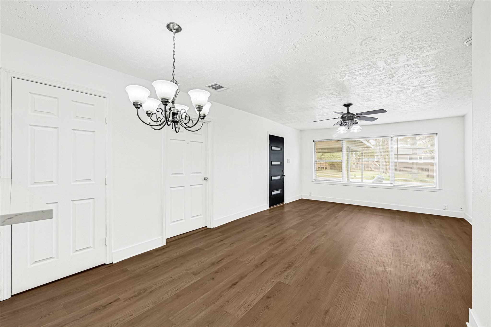 4215 East Ln, Houston, TX 77026 photo