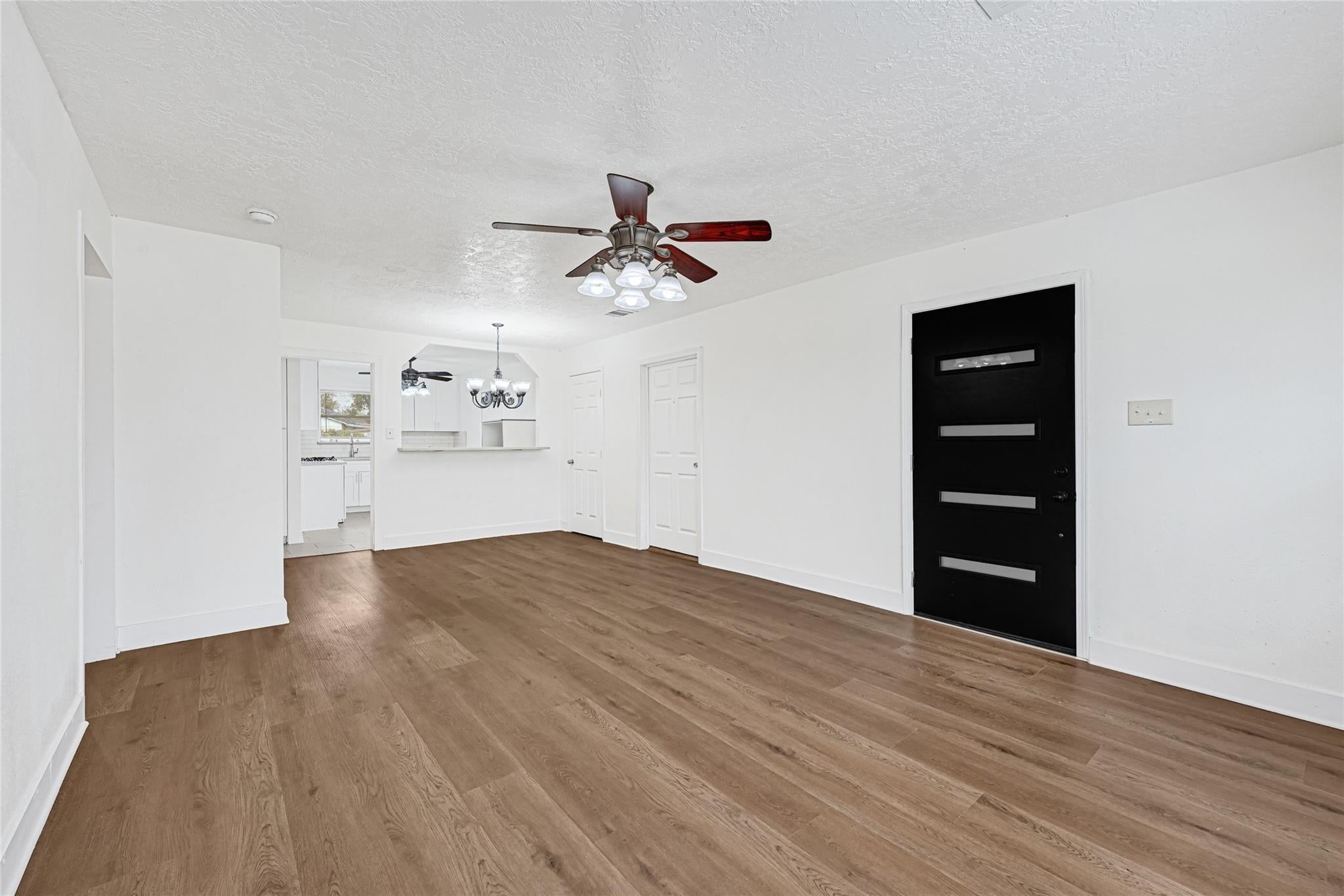 4215 East Ln, Houston, TX 77026 photo