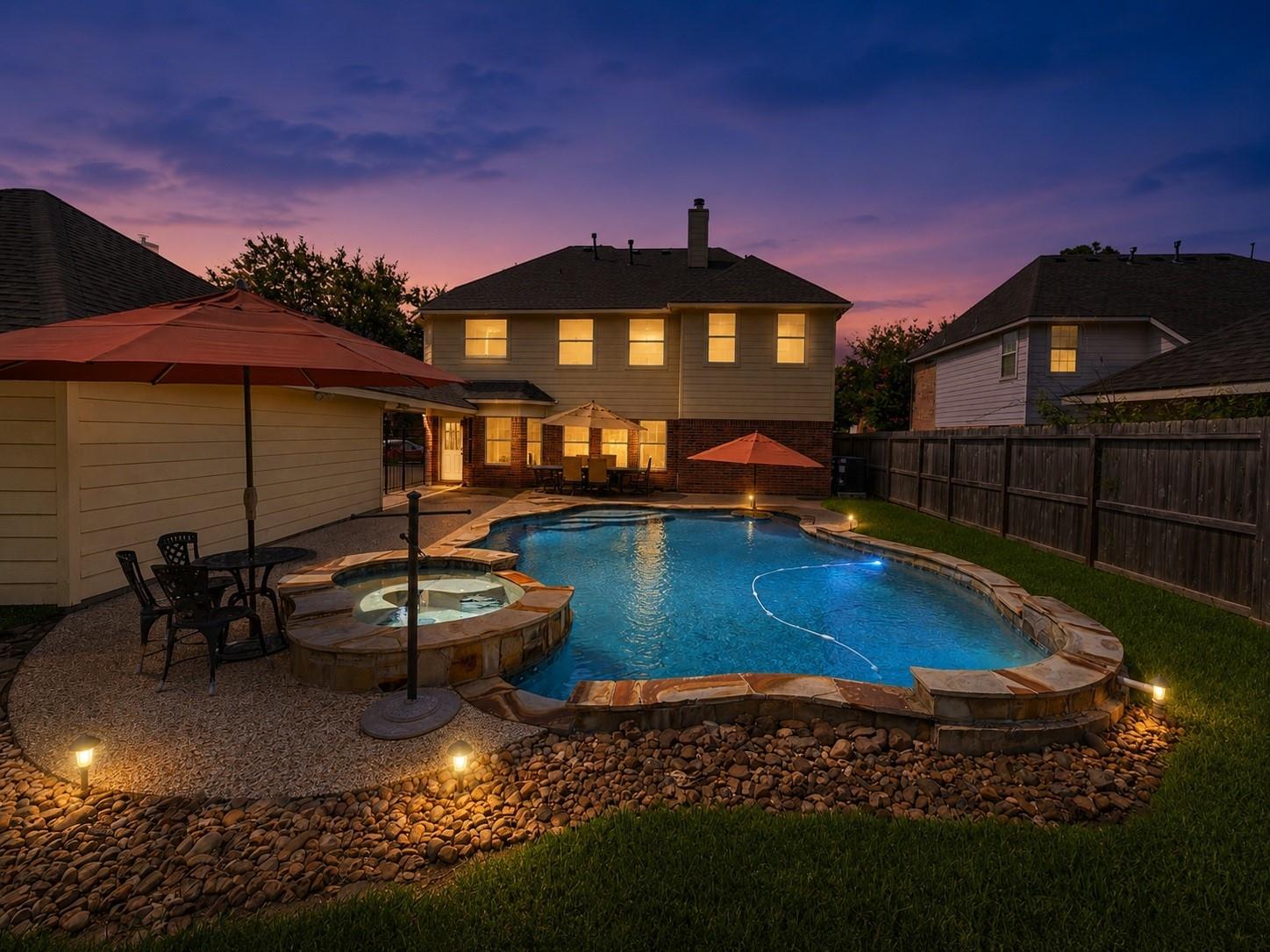 2222 Scenic Shore Dr, Seabrook, TX 77586