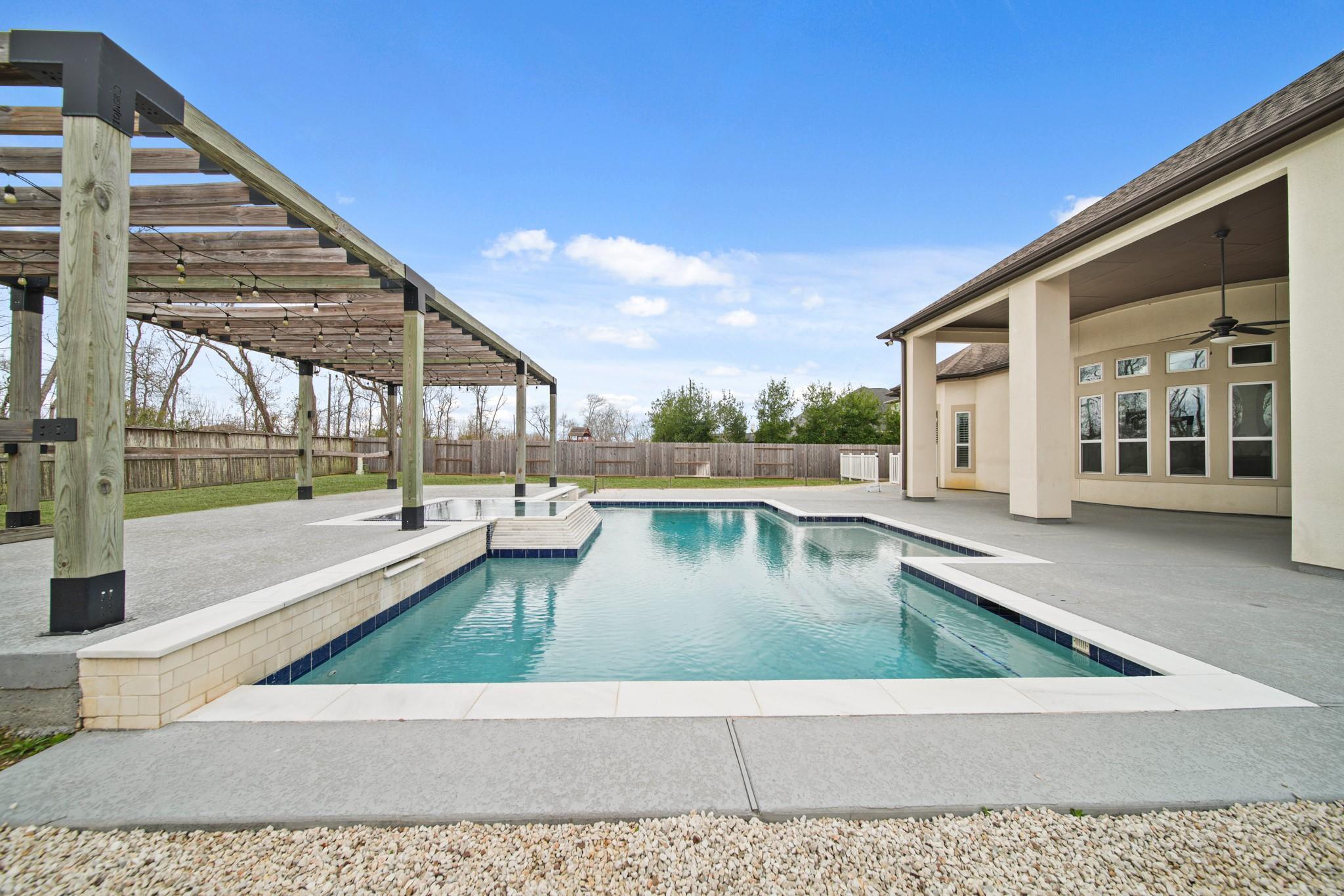 9502 Plaza Terrace Dr, Missouri City, TX 77459 photo