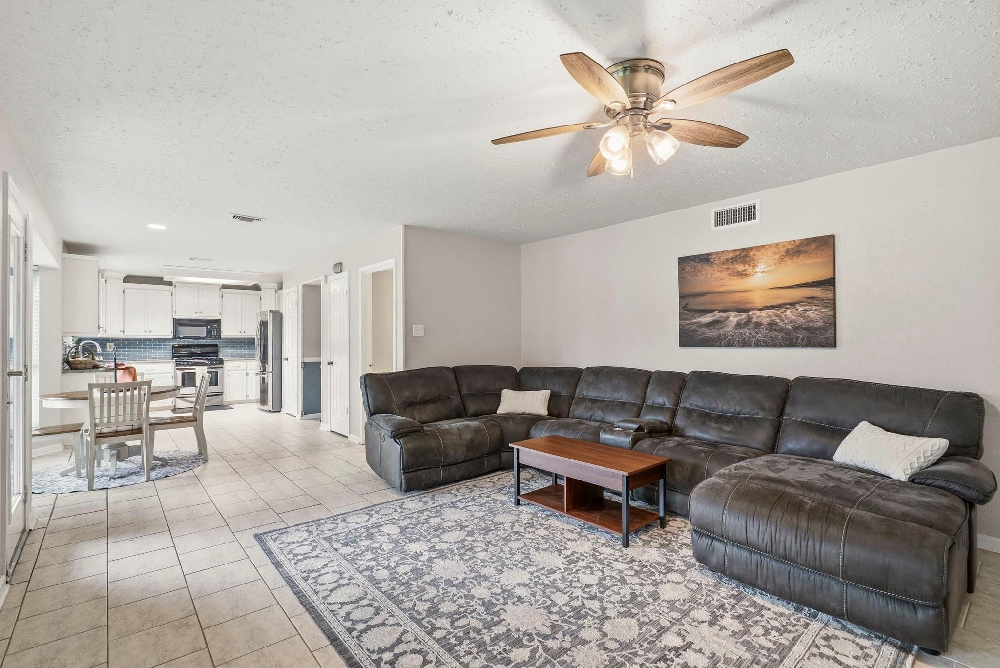 2135 Victoria Garden Dr, Richmond, TX 77406 photo