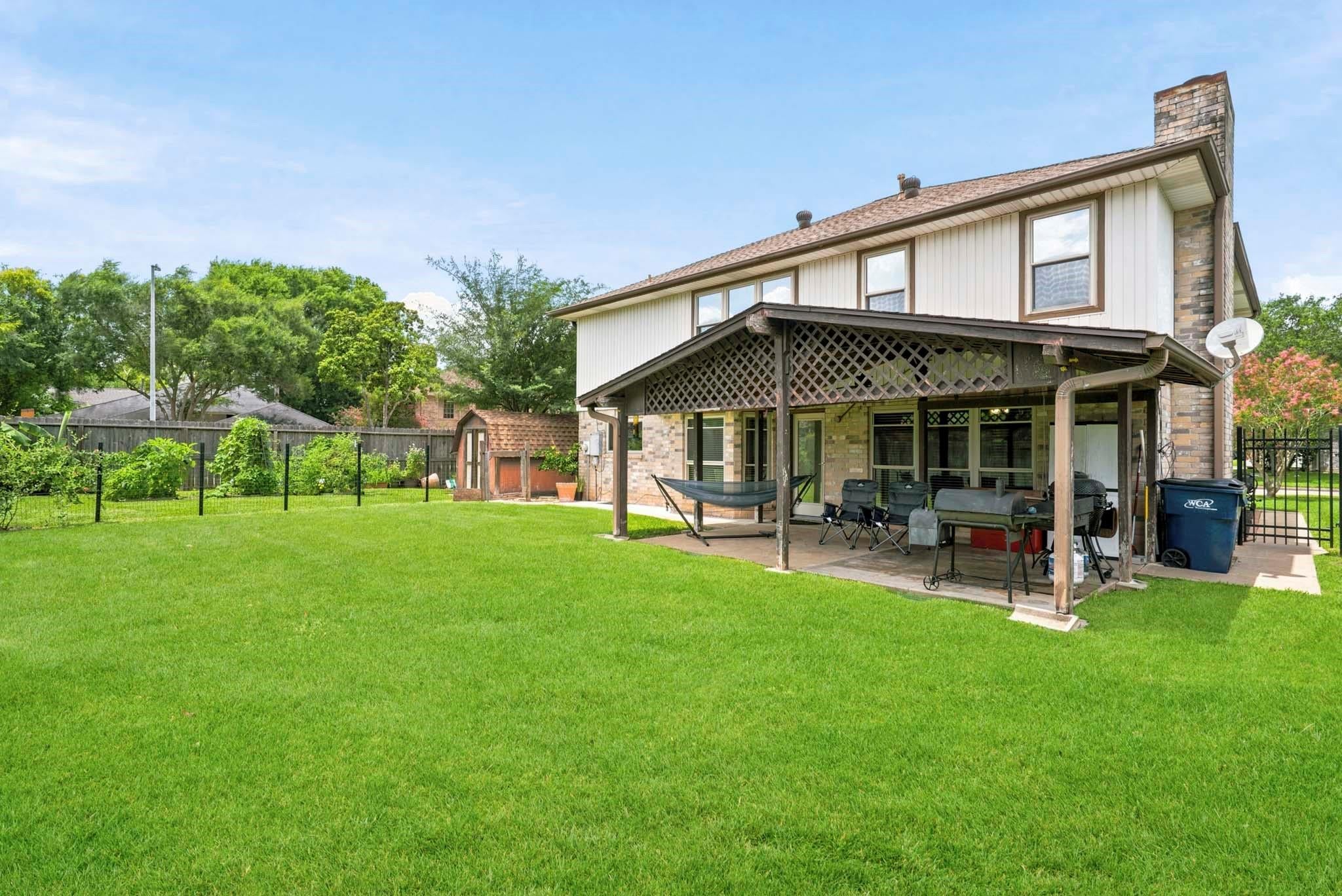2135 Victoria Garden Dr, Richmond, TX 77406 photo