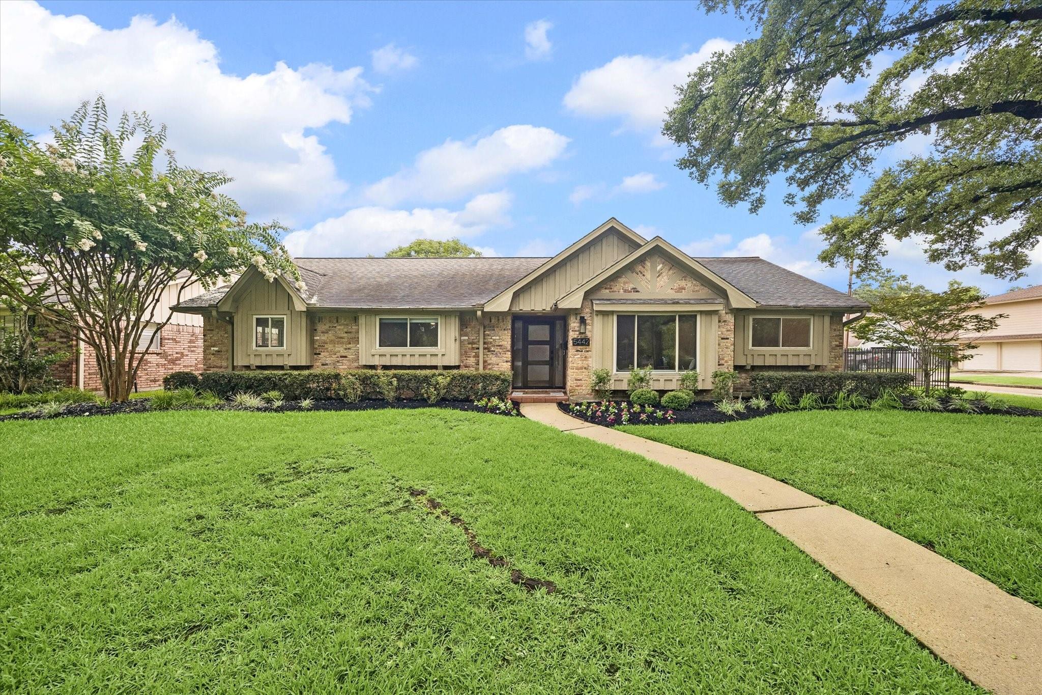 5442 Imogene St, Houston, TX 77096