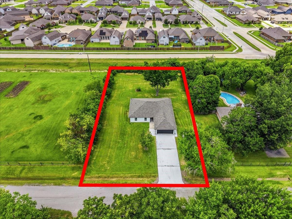 2730 Mary Ln, Dickinson, TX 77539 photo
