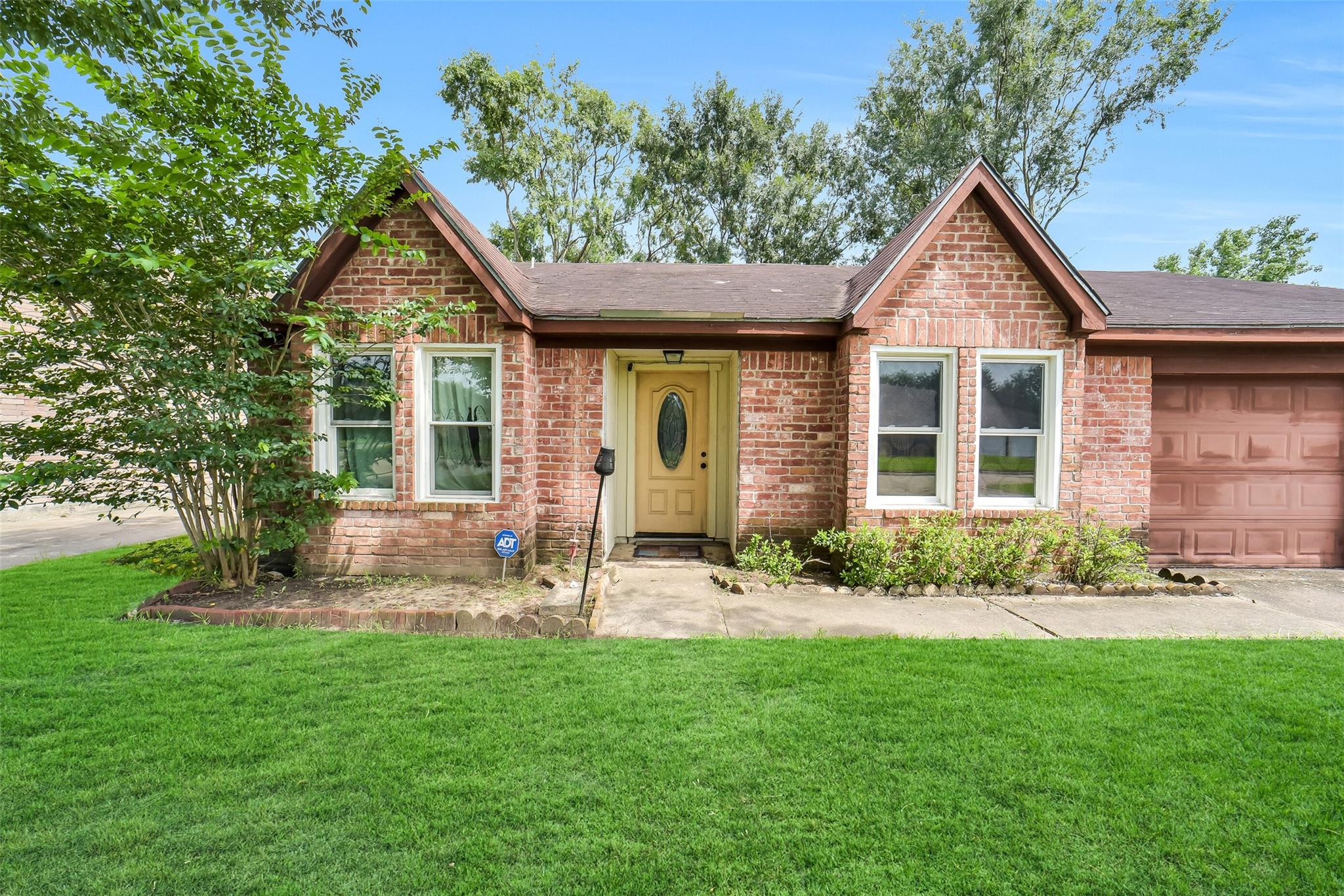 1223 River Rock Dr, Missouri City, TX 77489 photo
