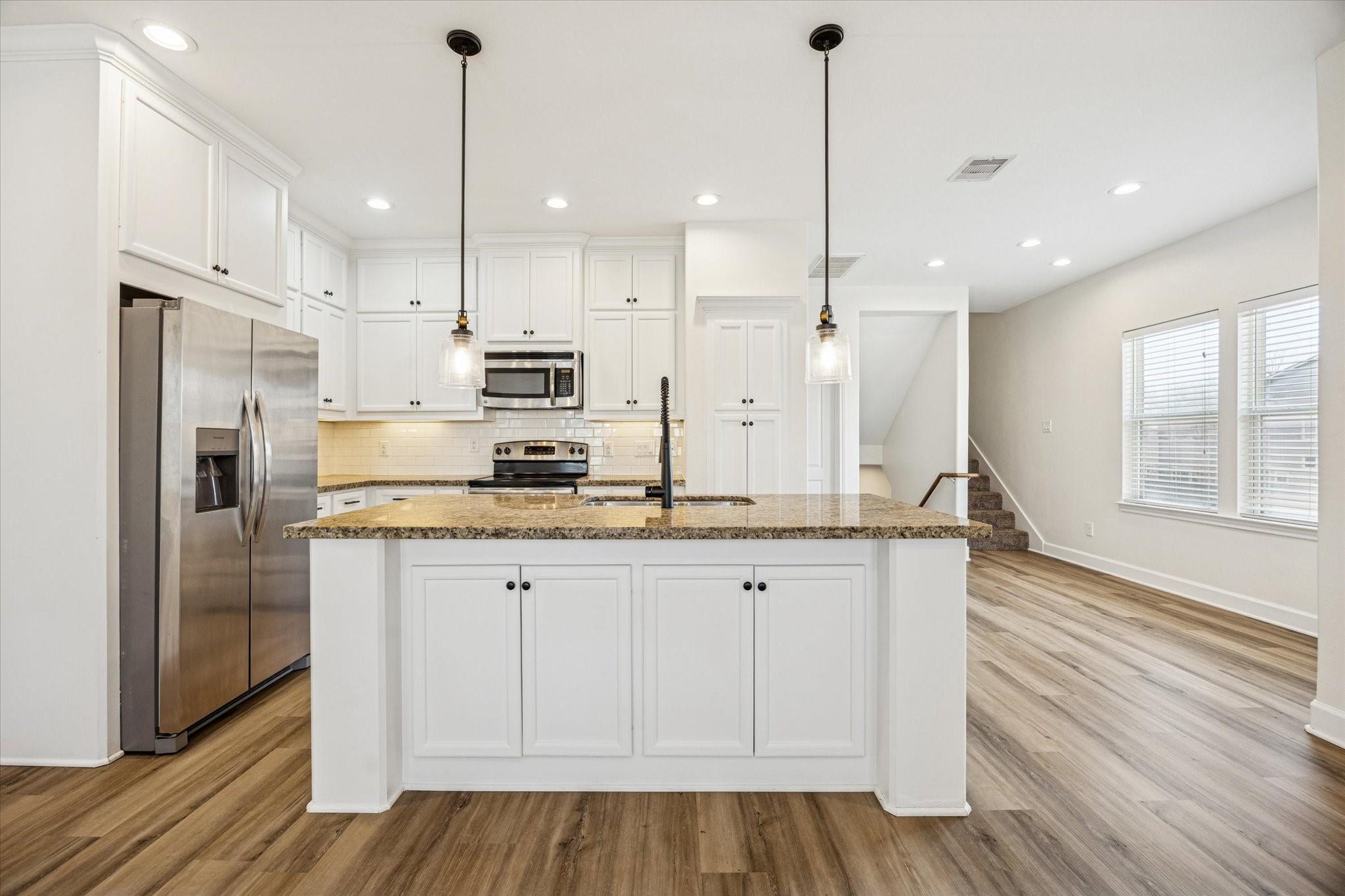 5402 Jonathan Ln, Houston, TX 77011 photo