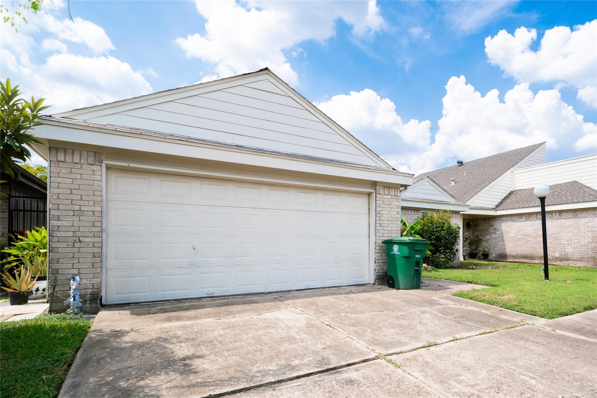 6122 Havendale Dr, Houston, TX 77072 photo