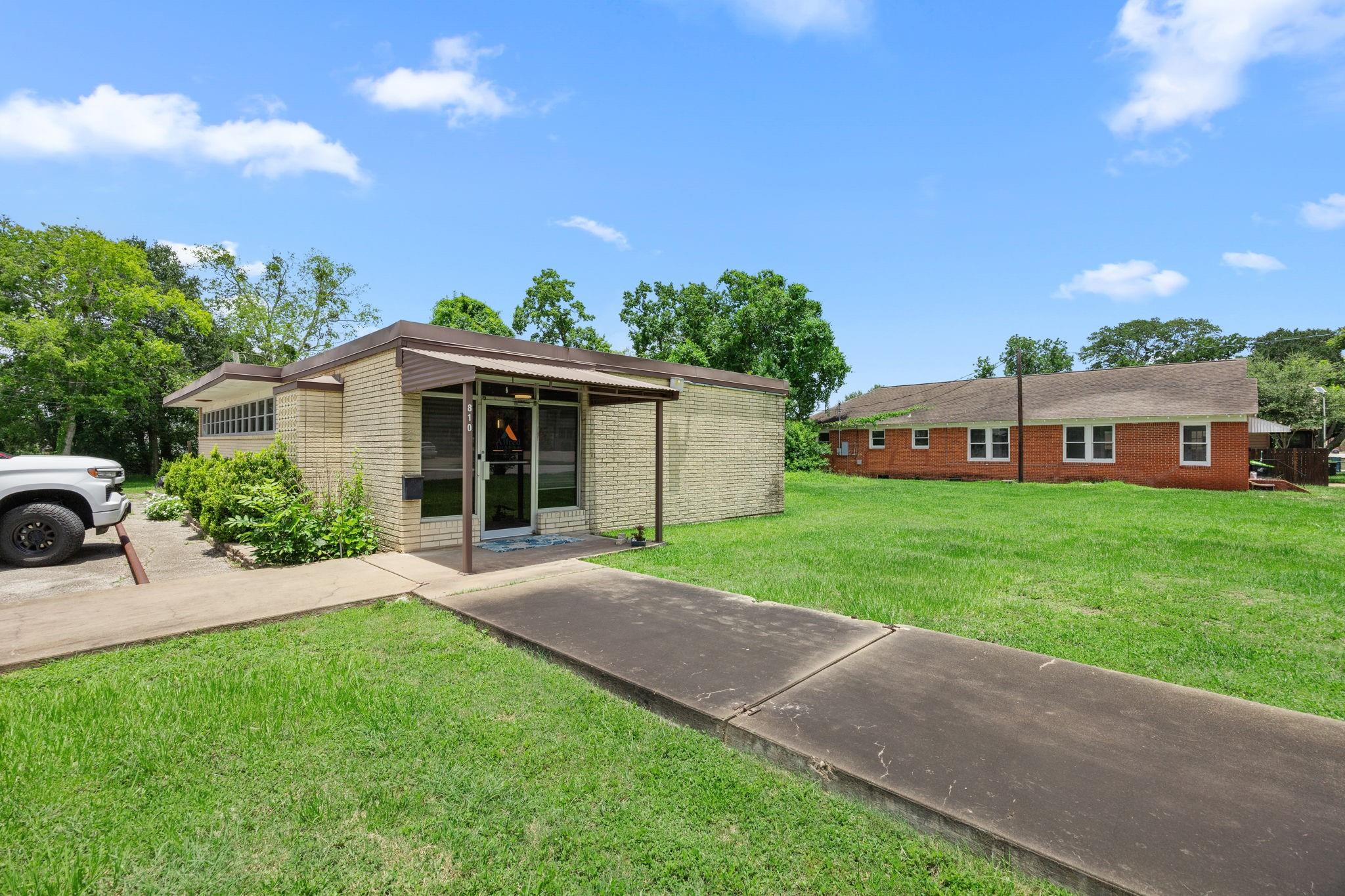 810 808 Morton St, Richmond, TX 77469