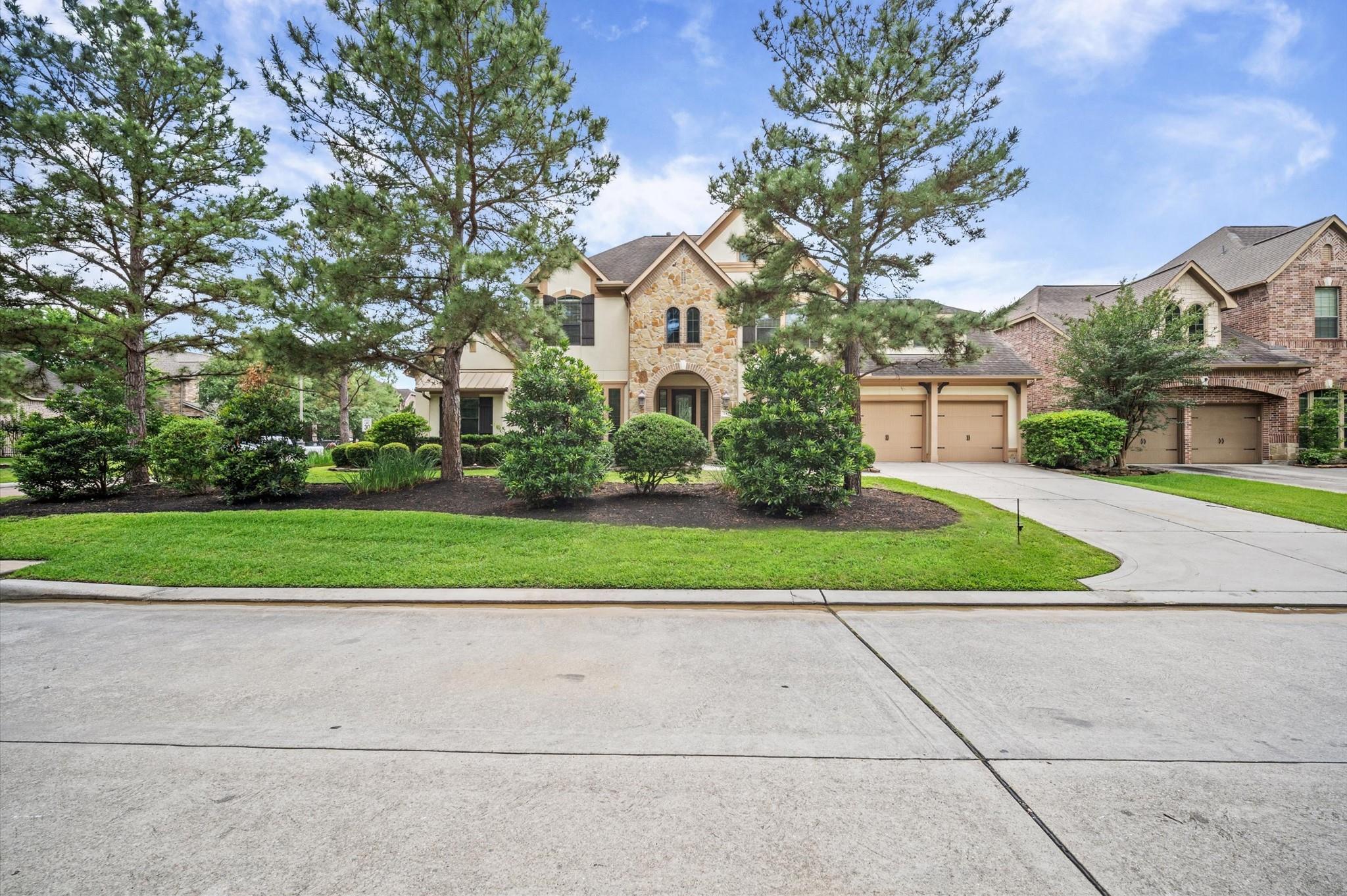 241 W Tupelo Green Cir, Spring, TX 77389 photo