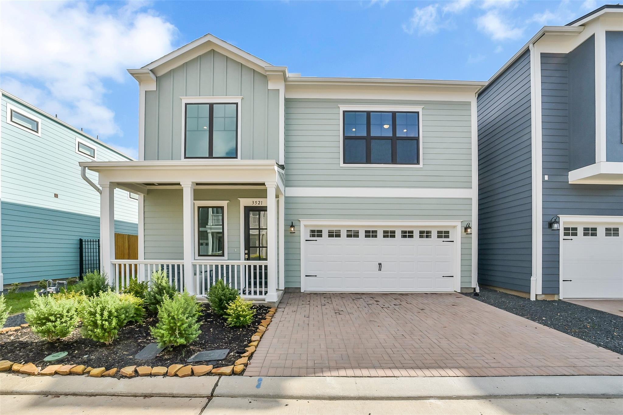 3521 Harvest Dance Dr, Houston, TX 77008
