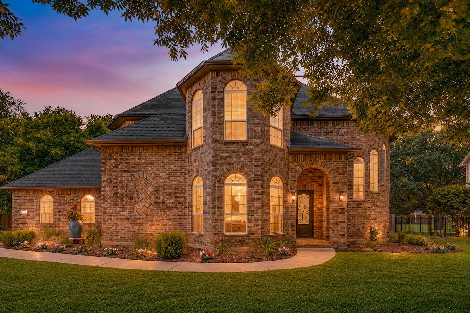 5327 Whitmore St, Fulshear, TX 77441