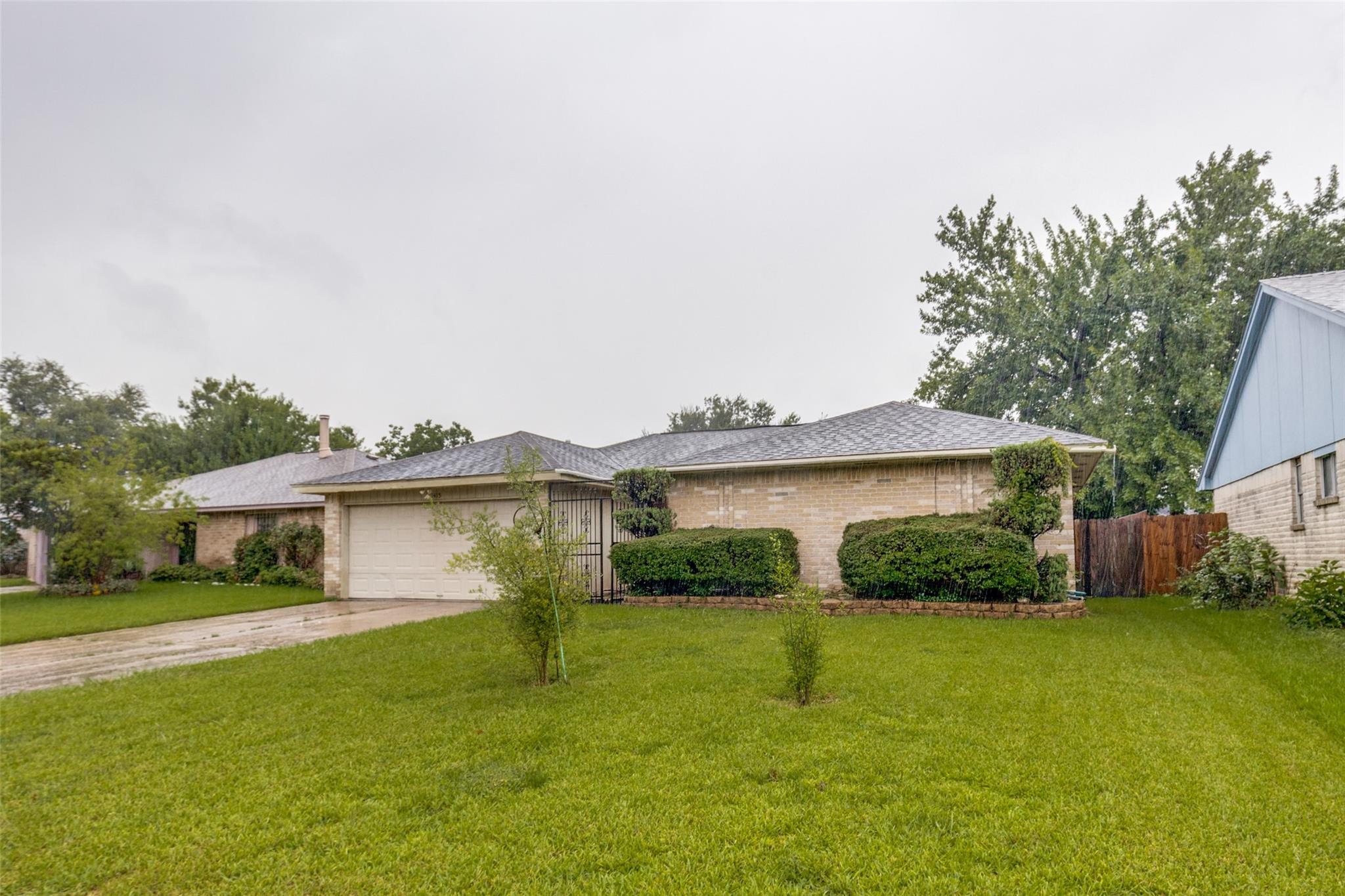 1415 Leadenhall Cir, Channelview, TX 77530
