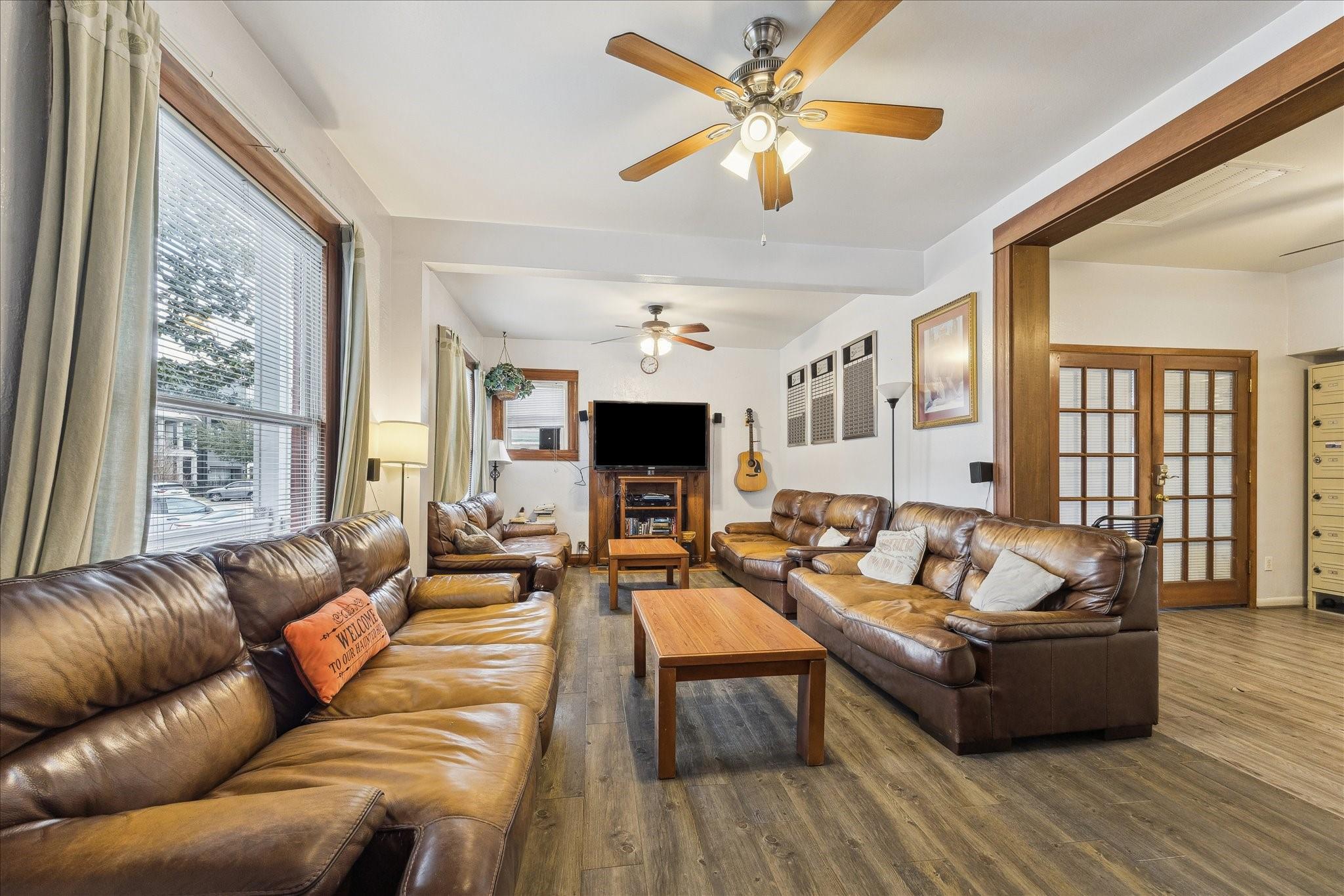 240 W 23 St, Houston, TX 77008 photo