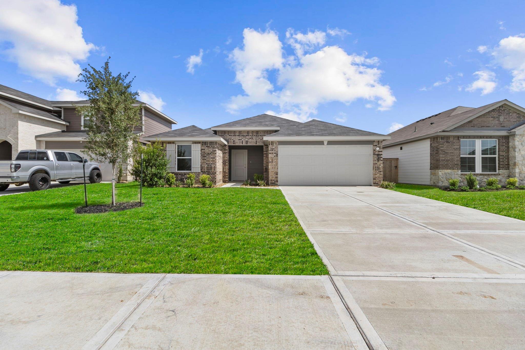 525 Wax Myrtle Way, Hockley, TX 77447
