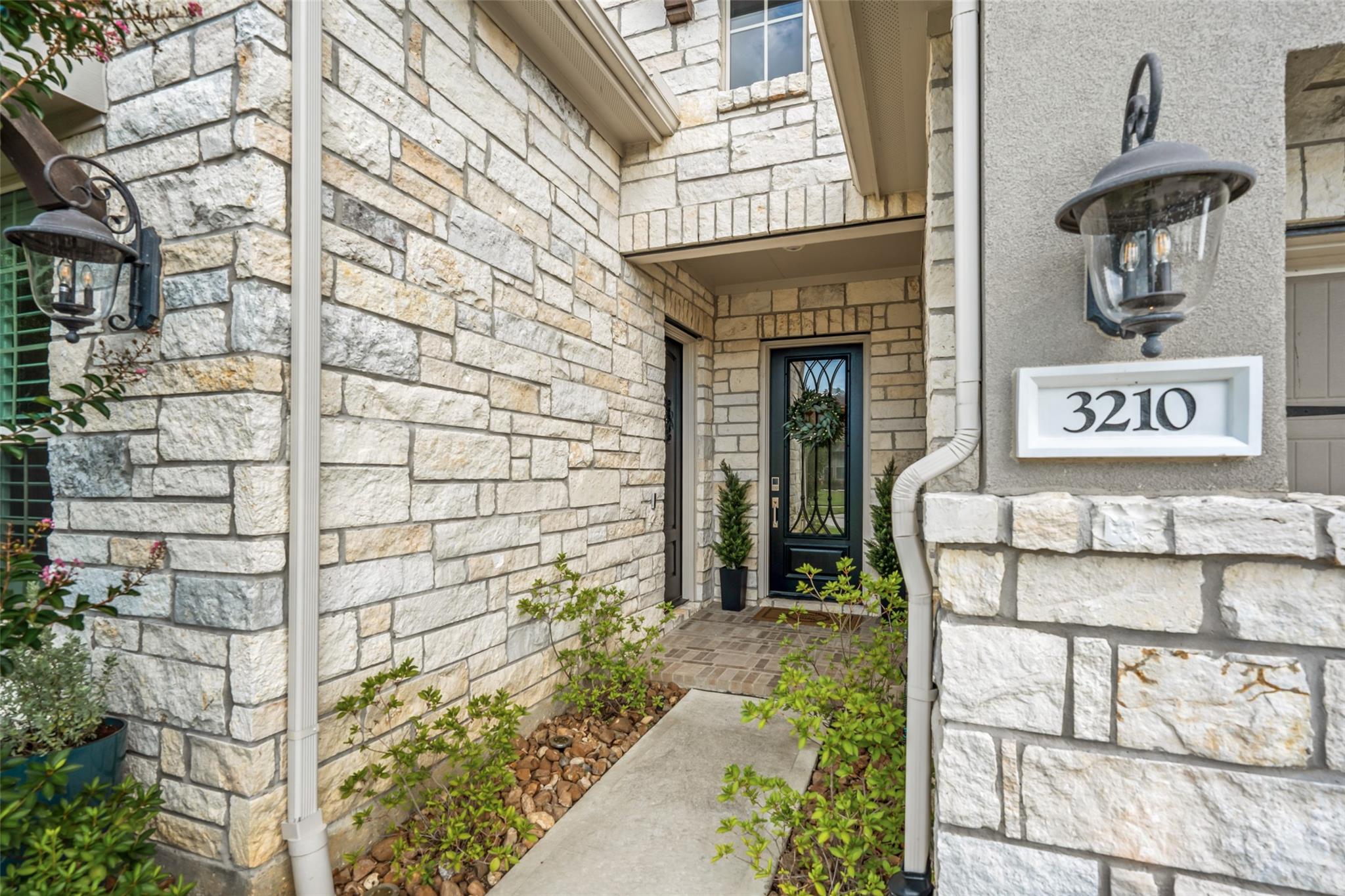 3210 Lockridge Harbor Ln, Houston, TX 77365 photo