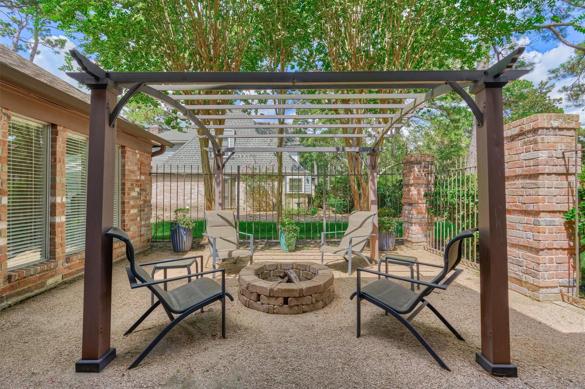 6522 Castle Pine Ln, Spring, TX 77379 photo