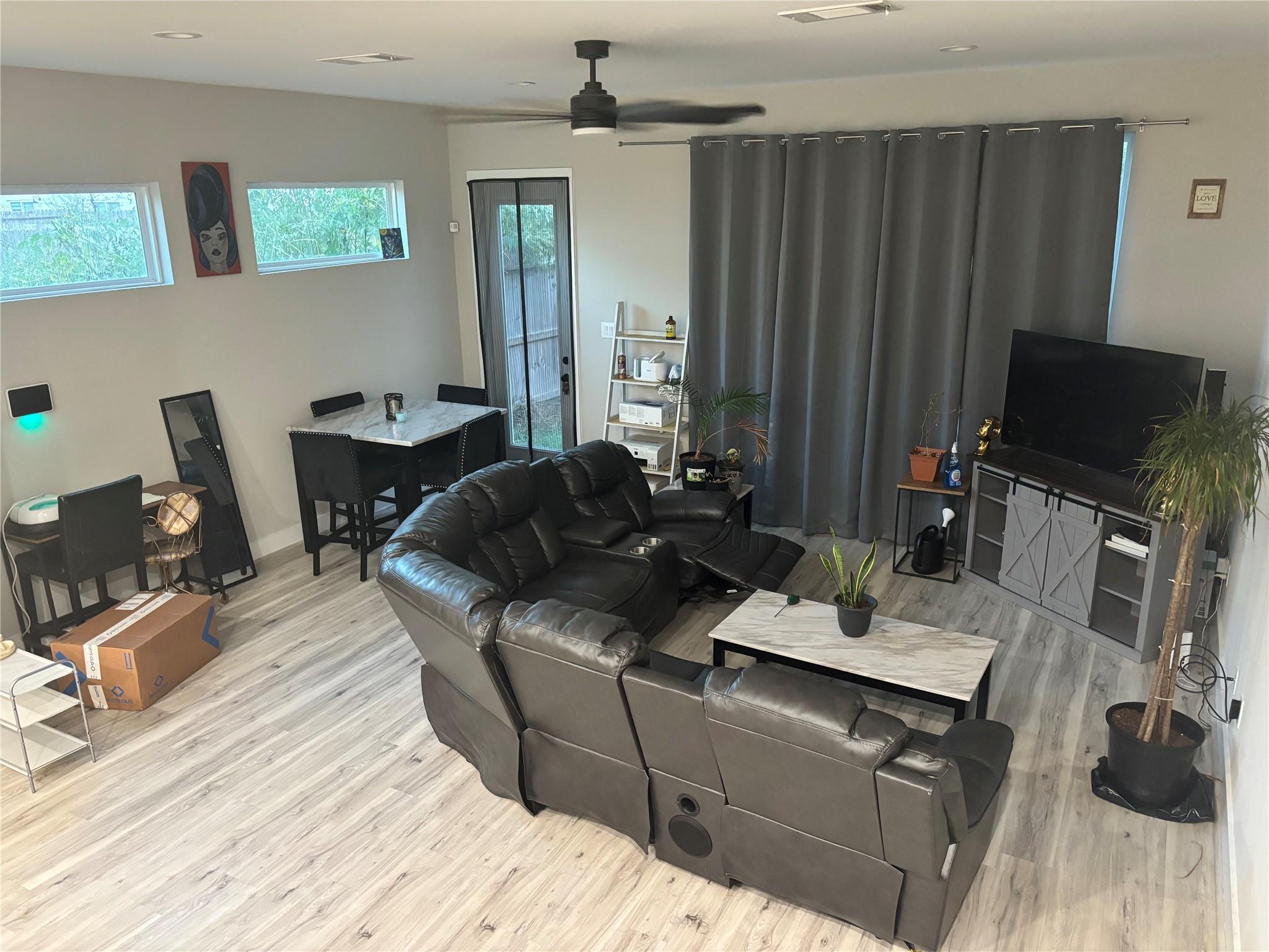 6831 Paris St, Houston, TX 77021 photo